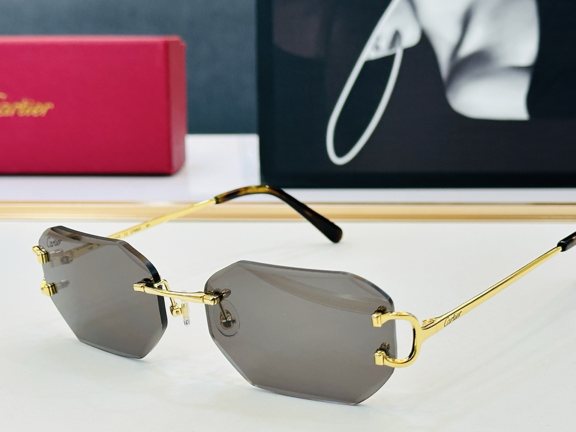 🆕 原版Cartie* 卡家 官网经典款 太阳镜 CT0092O Size：52口18-140 电镀工艺