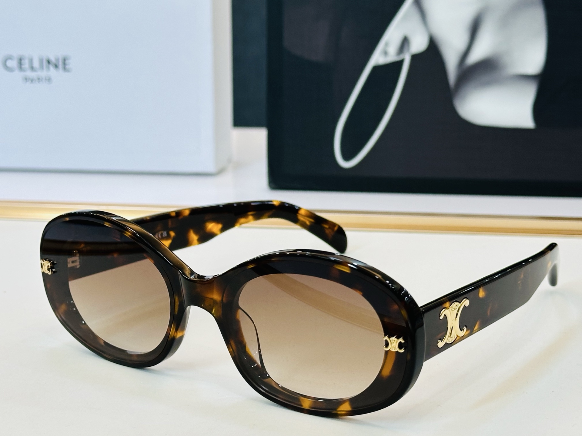 【CELINE】赛琳 CL40312 Size：62口19-145 一直热销的款式 欧美风 L光泽度好 