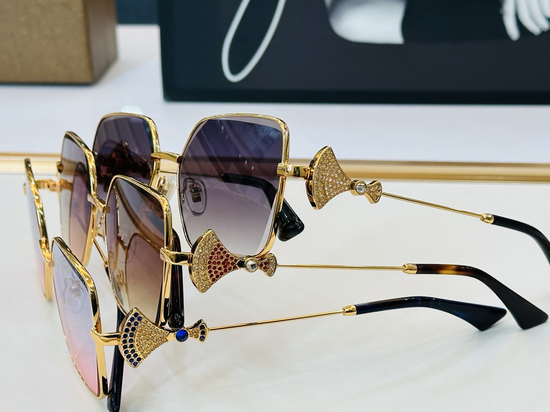 🆕款 官网同售 宝格家 BV1795LU 👍 Size ：56口17-145 绝对要买😎品质非常完美 L