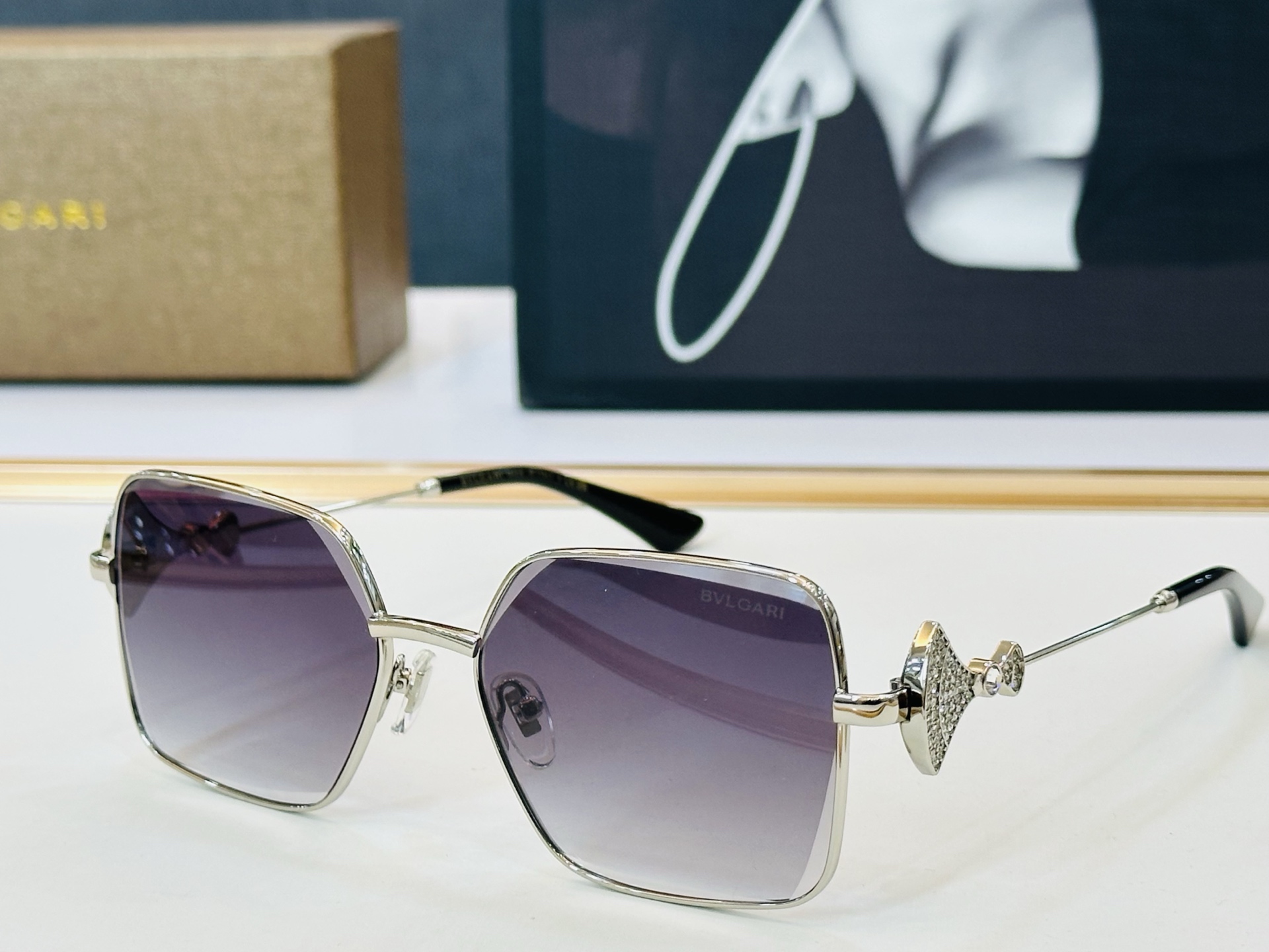 🆕款 官网同售 宝格家 BV1795LU 👍 Size ：56口17-145 绝对要买😎品质非常完美 L