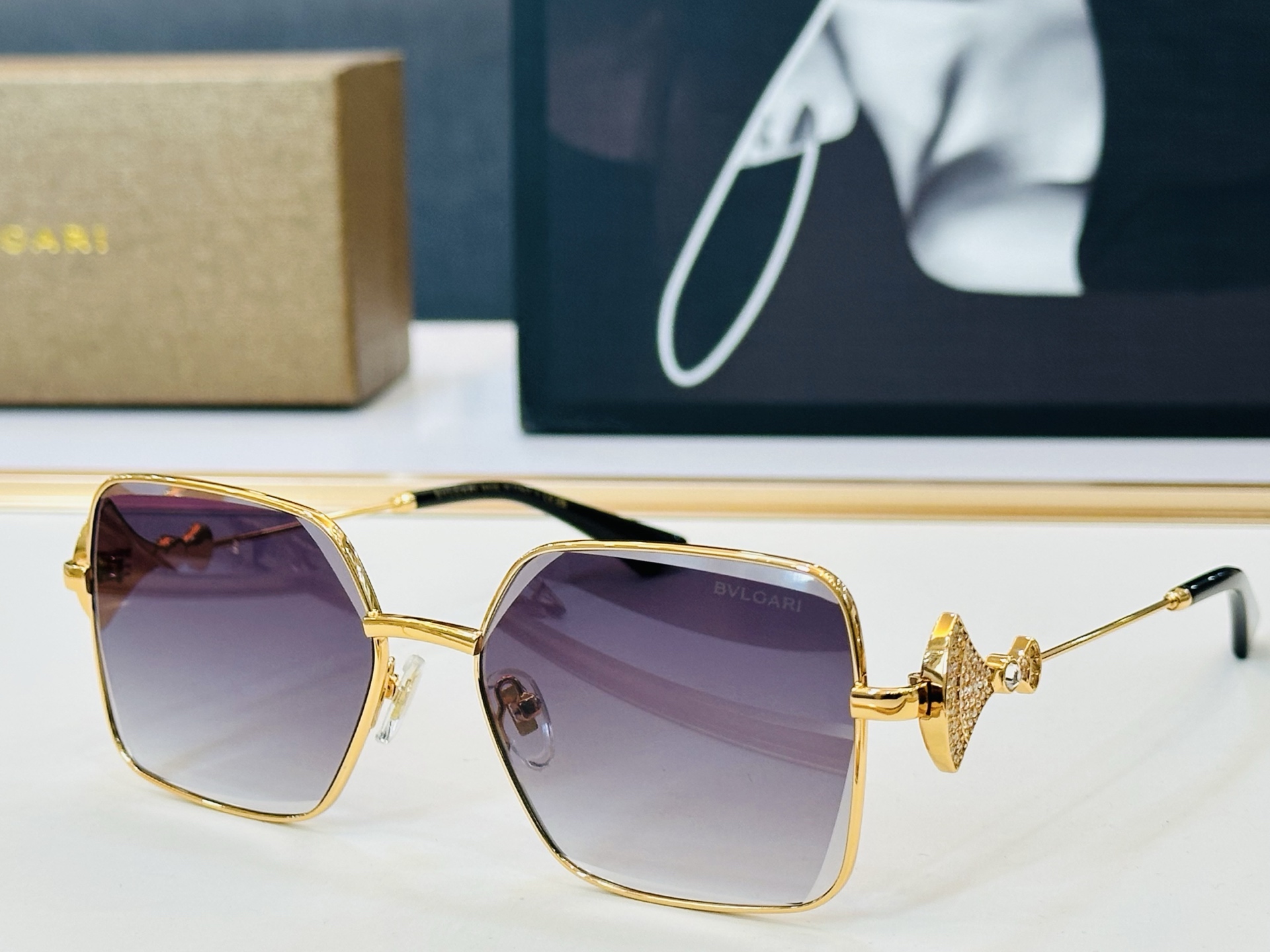 🆕款 官网同售 宝格家 BV1795LU 👍 Size ：56口17-145 绝对要买😎品质非常完美 L