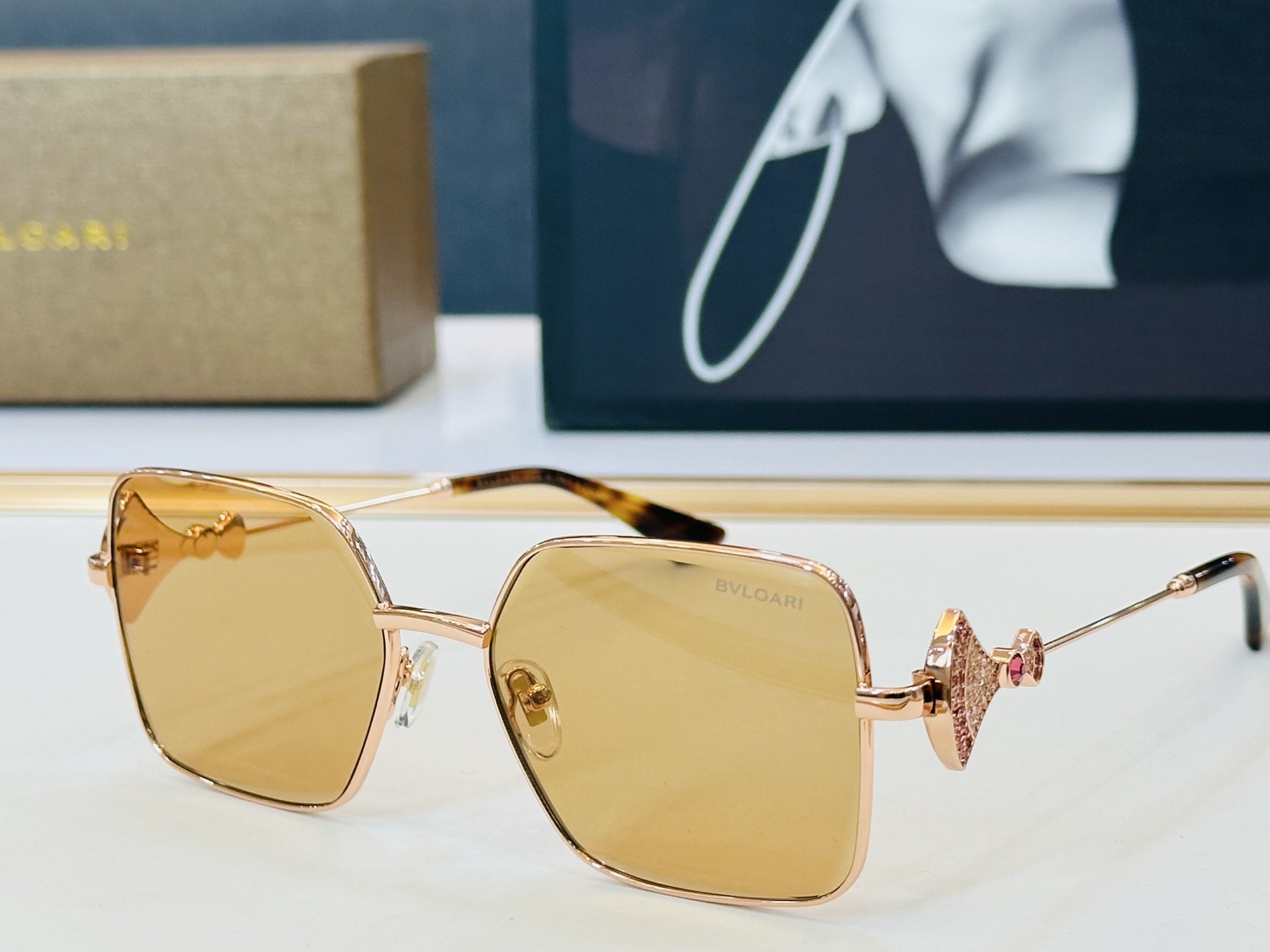 🆕款 官网同售 宝格家 BV1795LU 👍 Size ：56口17-145 绝对要买😎品质非常完美 L