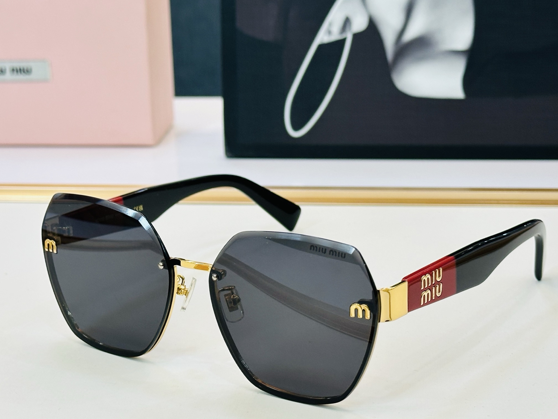 谬家 MU58ZS Size：62口16-145 女士太阳眼镜 [玫瑰][玫瑰] 高档 G时尚墨镜潮人[