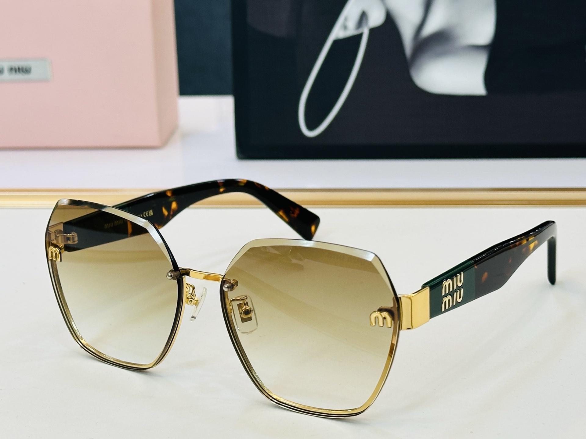 谬家 MU58ZS Size：62口16-145 女士太阳眼镜 [玫瑰][玫瑰] 高档 G时尚墨镜潮人[