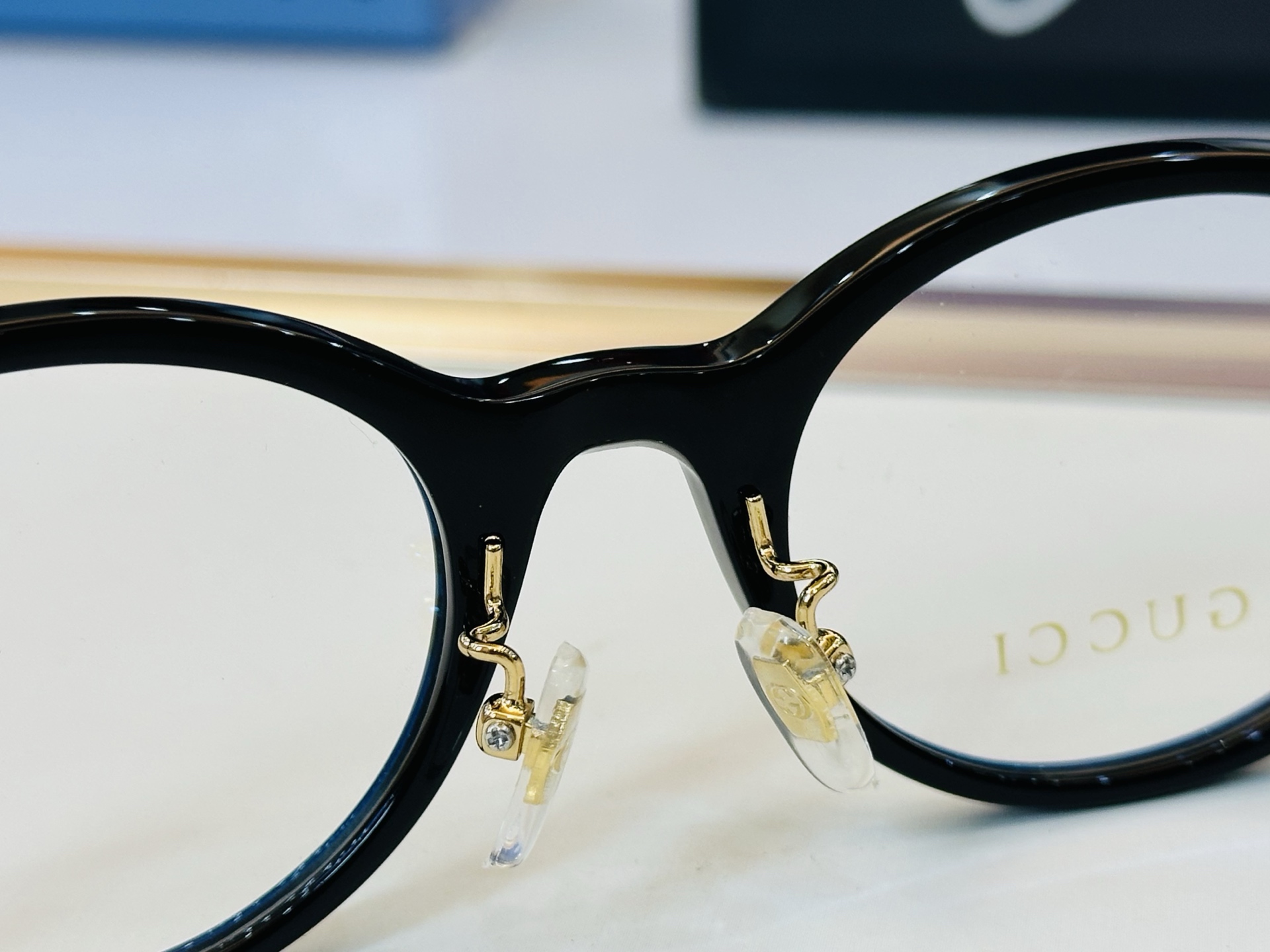 GUCC* 古家 GG1904OJ 🐝🐝系列 Size：50口21-140  🍁🍁 B超绝品质太阳镜 。