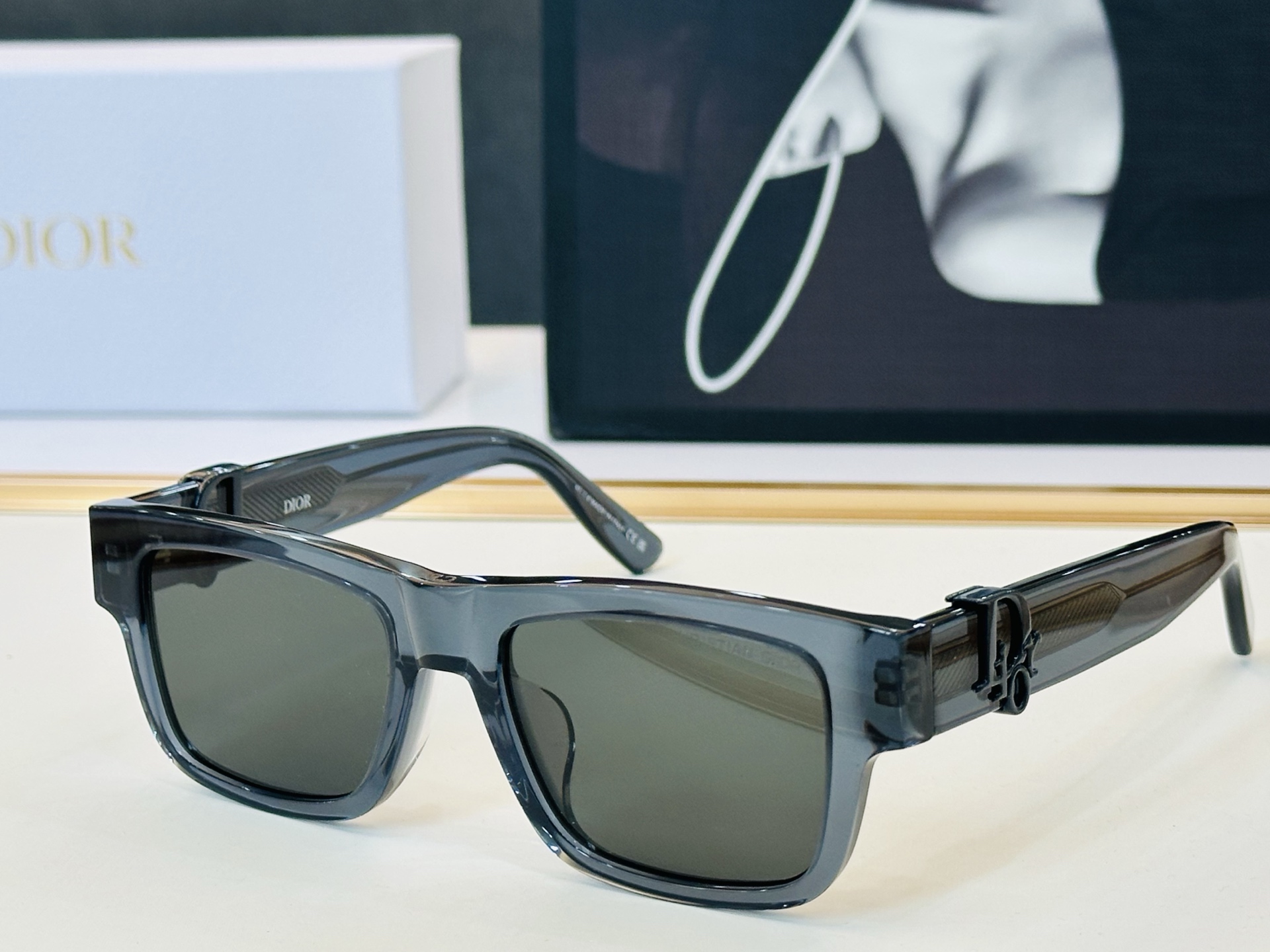 🔻🔻🔻DIO* CDICon S3I 迪家 Size：53口19-145 😎🔆。。搭配镜腿精致配饰 J官