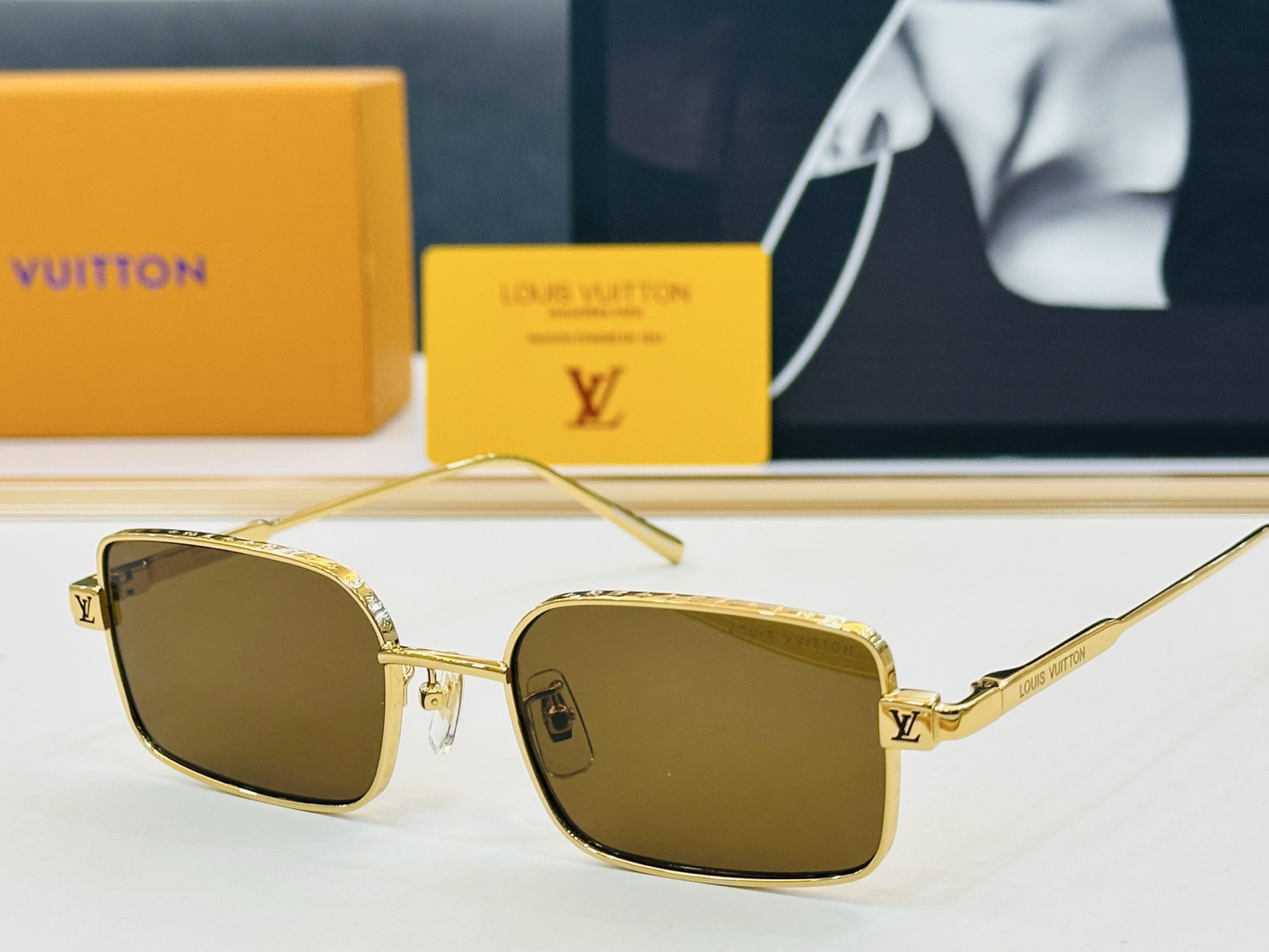 路易家 LOUIS *VUITON 原单高品质 Model: Z2744U 高端货 Size：53口19