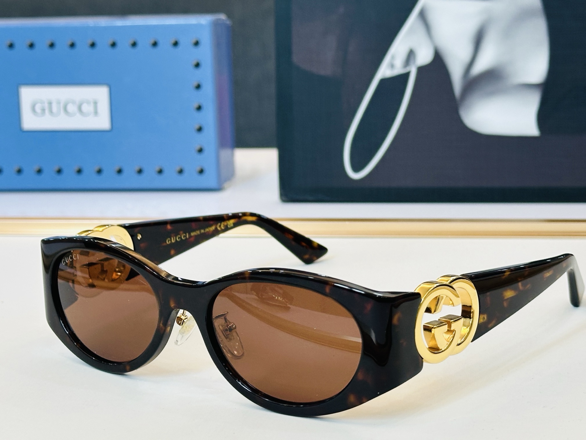 GUCC* 古家 GG2123SA 🐝🐝系列 Size：55口19-140 🍁🍁q超绝品质 太阳镜 。