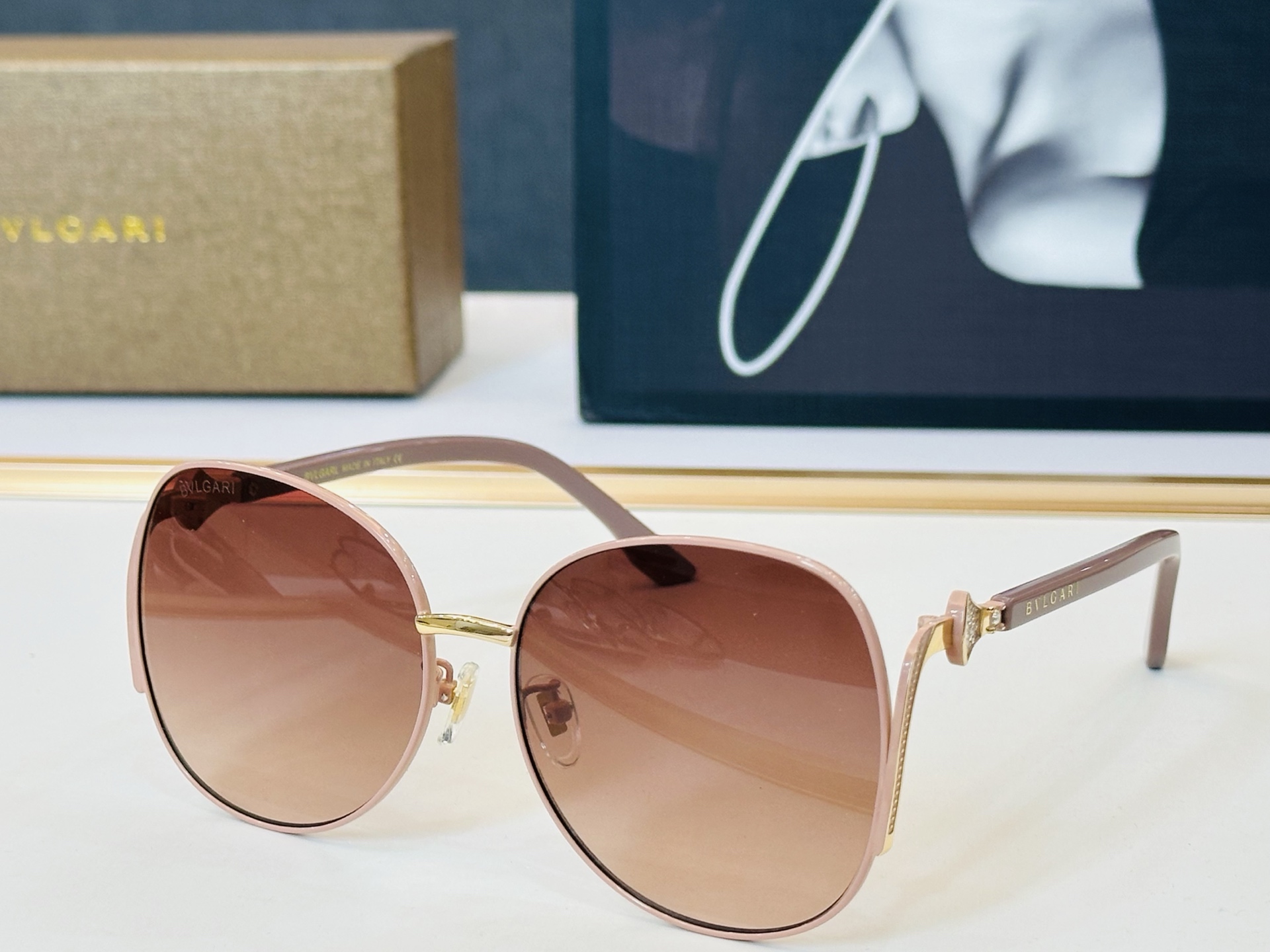 🆕款 官网同售 宝格家 BV8240 👍 Size ：58口18-142 绝对要买😎品质非常完美 q出街