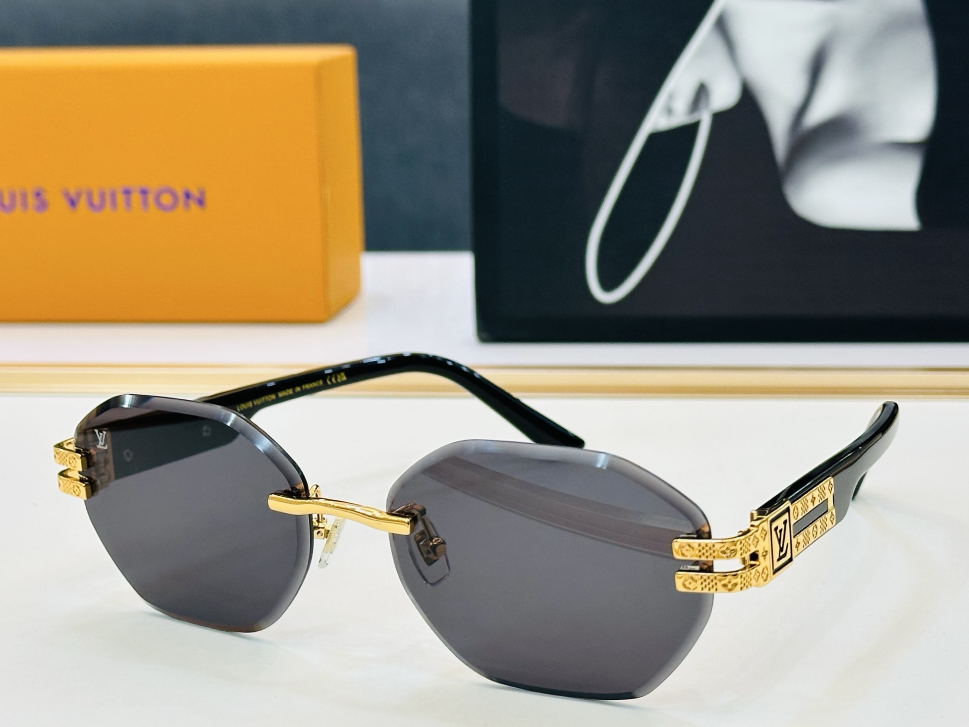 路易家 LOUIS *VUITON 原单高品质 Z21945E Size：60口17-145  皆属上品