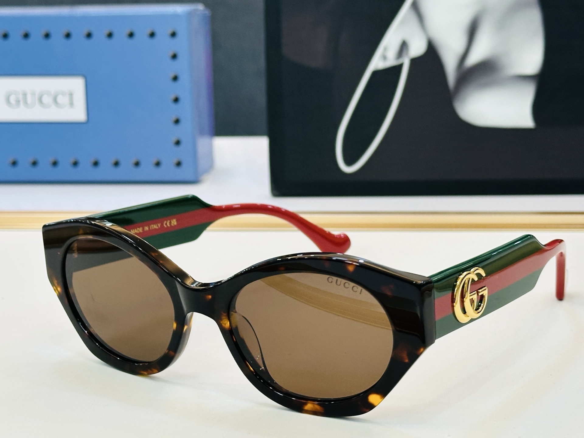 GUCC* 古家 GG1559S 🐝🐝系列 Size：54口20-145 🍁🍁G超绝品质 太阳镜。