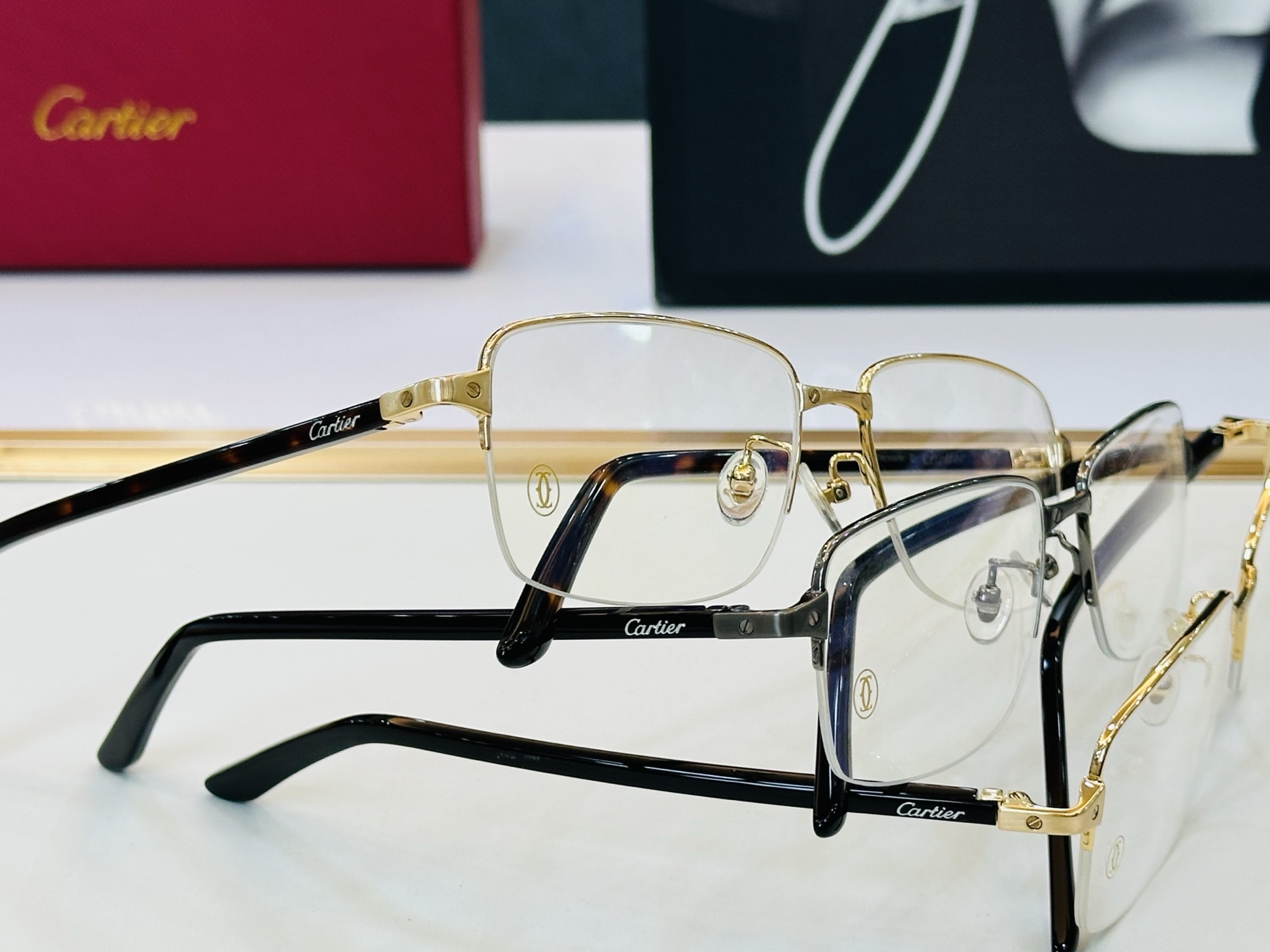 Cartie* 卡家 太阳镜 CT0217OA  Size：57口17-145 电镀工艺精湛气质十足！W