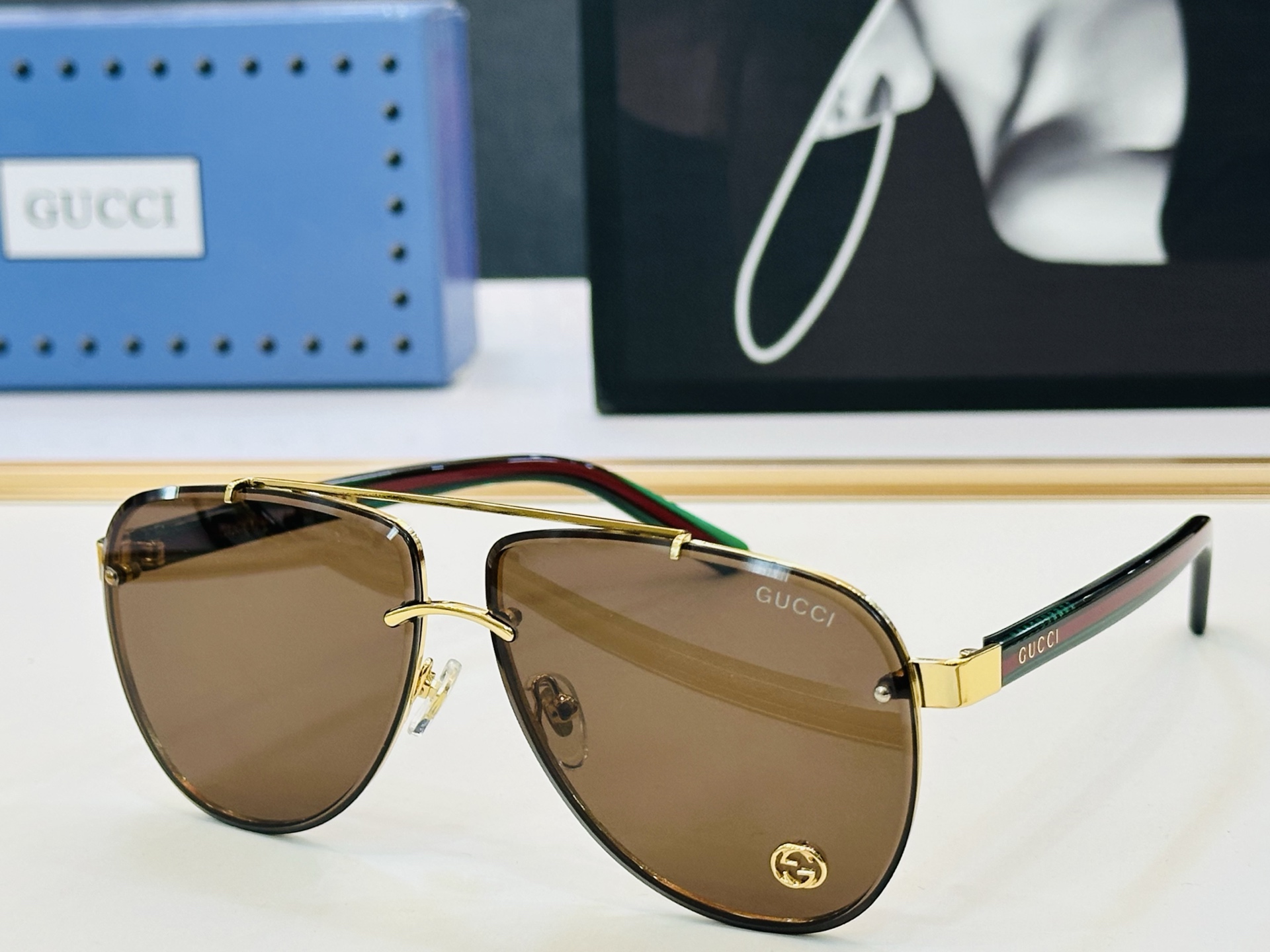 GUCC* 古家 GG1418S 🐝🐝系列 Size：64口12-145 🍁🍁 G超绝品质太阳镜 。