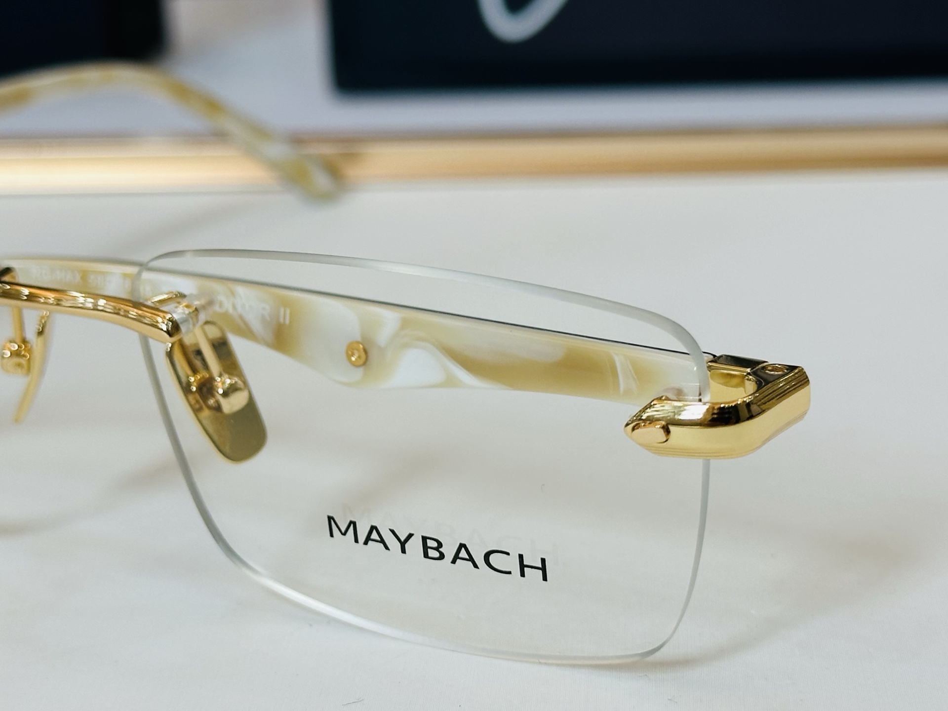 高品质 迈巴赫 🎉🎉做工精美💕💕MAYBAC*H  Z25 Size：58口18-145 质感十足 A👍