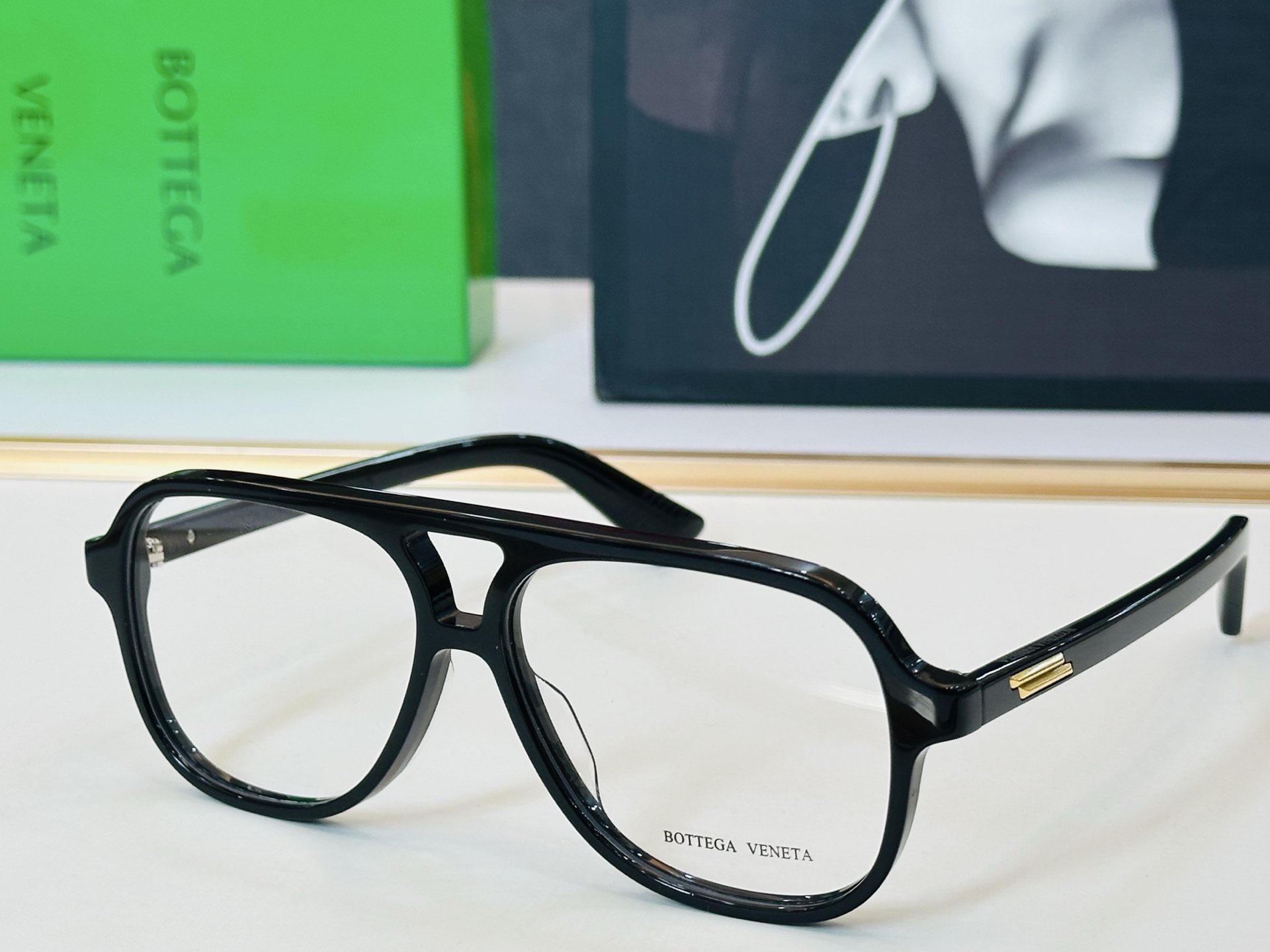 NO:766912,Bottega Veneta BV1417O Size 56 mouth 13-145 The real thing is more beautiful. All the details are shown in real photos. Smile] Fragrant and beautiful. Wen multi-color optional. Lighting decoration. Glasses, sunglasses, sunglasses, glasses, bottega veneta19860909宝缇嘉 BV1417O Size56口13-145 实物更美 细节全部实拍展示 微笑] 香艳靓丽 wen多色可选 配光装饰 眼镜墨镜太阳镜,眼镜,bottega veneta,glasses