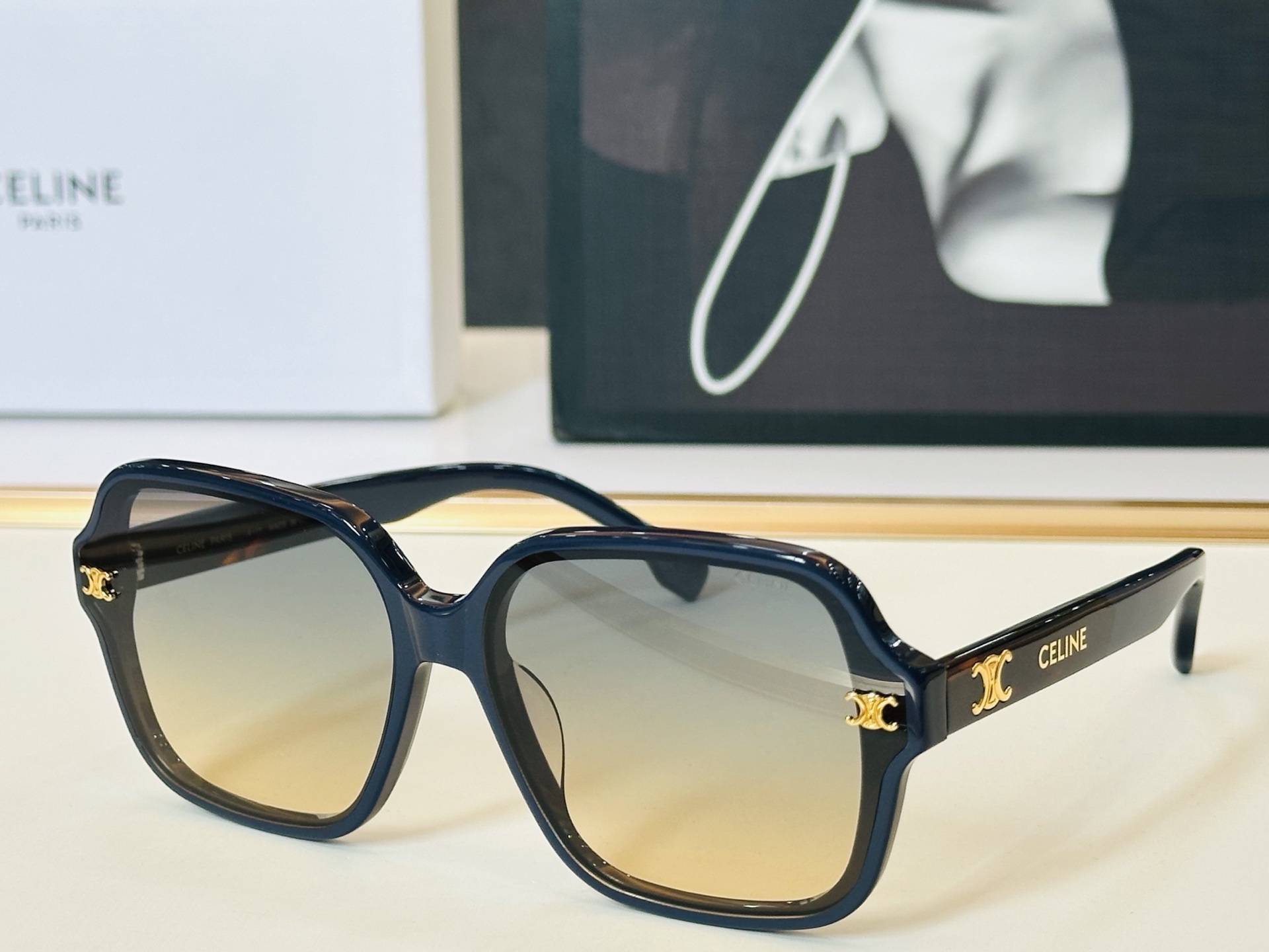 【CELINE】赛琳 CL42120U Size：65口17-145  一直热销的款式 欧美风 光泽度好