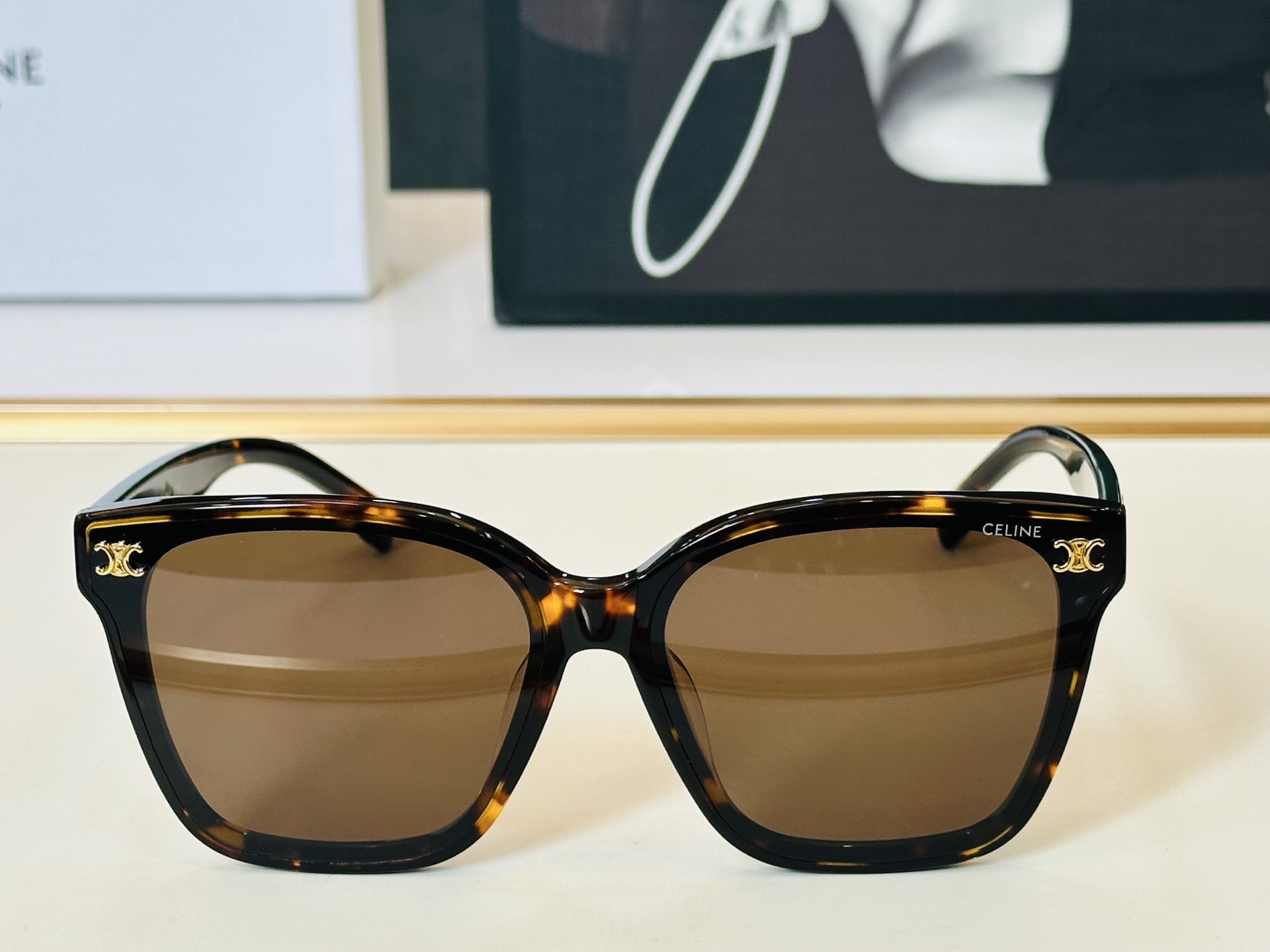 【CELINE】赛琳 CL42121U Size：65口18-145   一直热销的款式 欧美风 光泽度