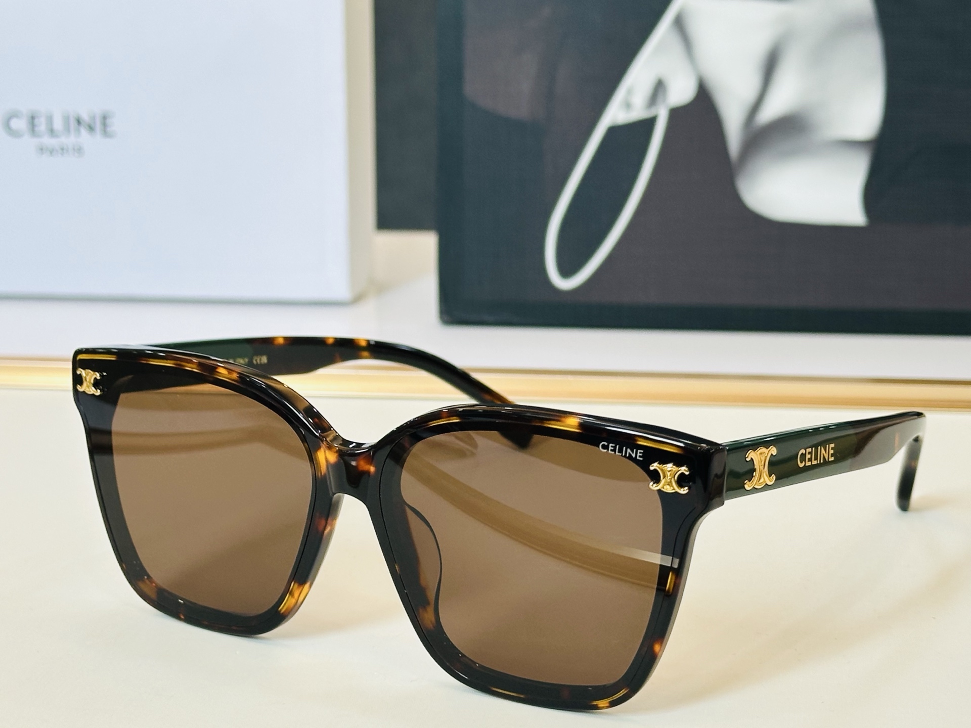 【CELINE】赛琳 CL42121U Size：65口18-145   一直热销的款式 欧美风 光泽度