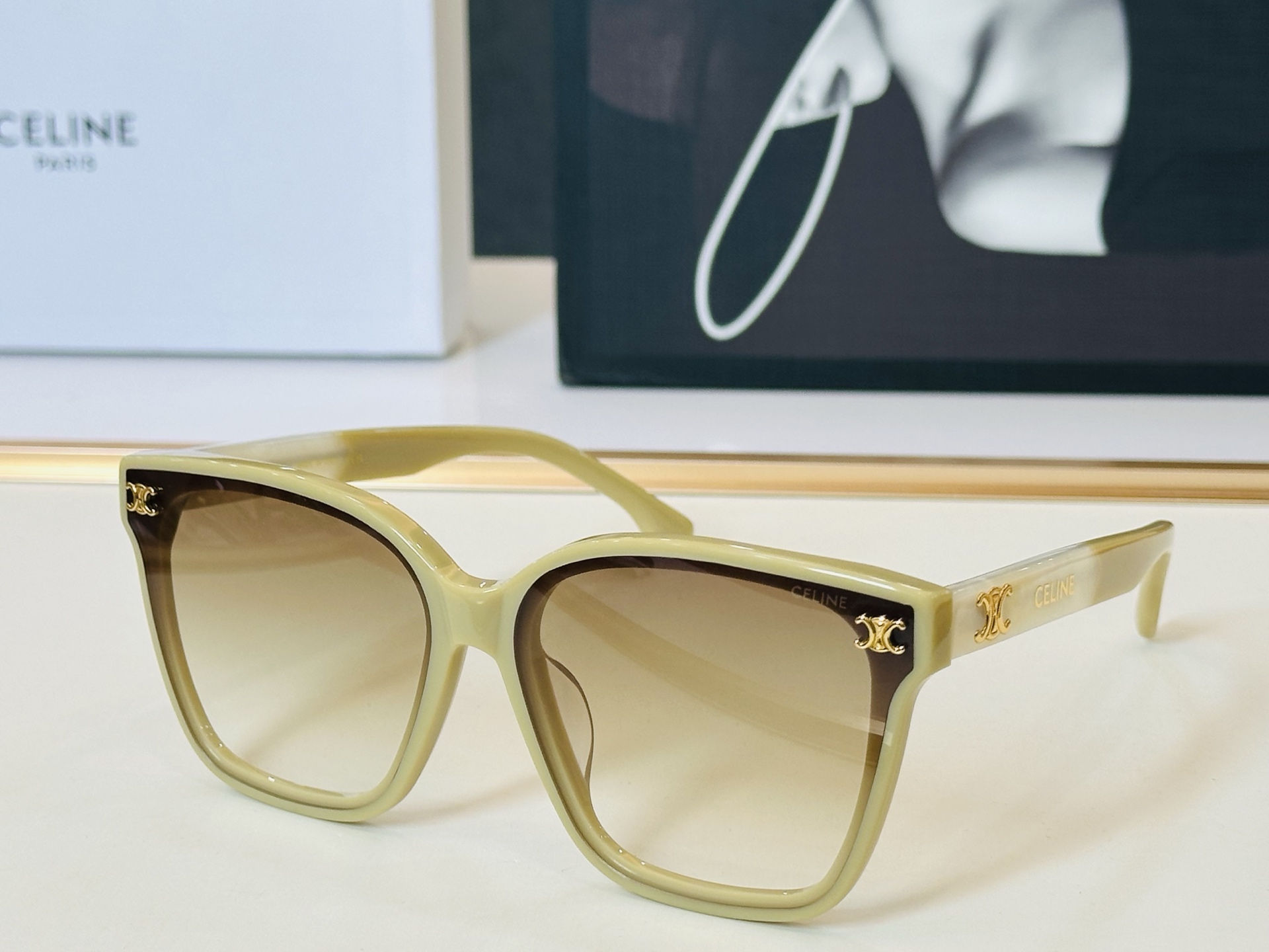 【CELINE】赛琳 CL42121U Size：65口18-145   一直热销的款式 欧美风 光泽度