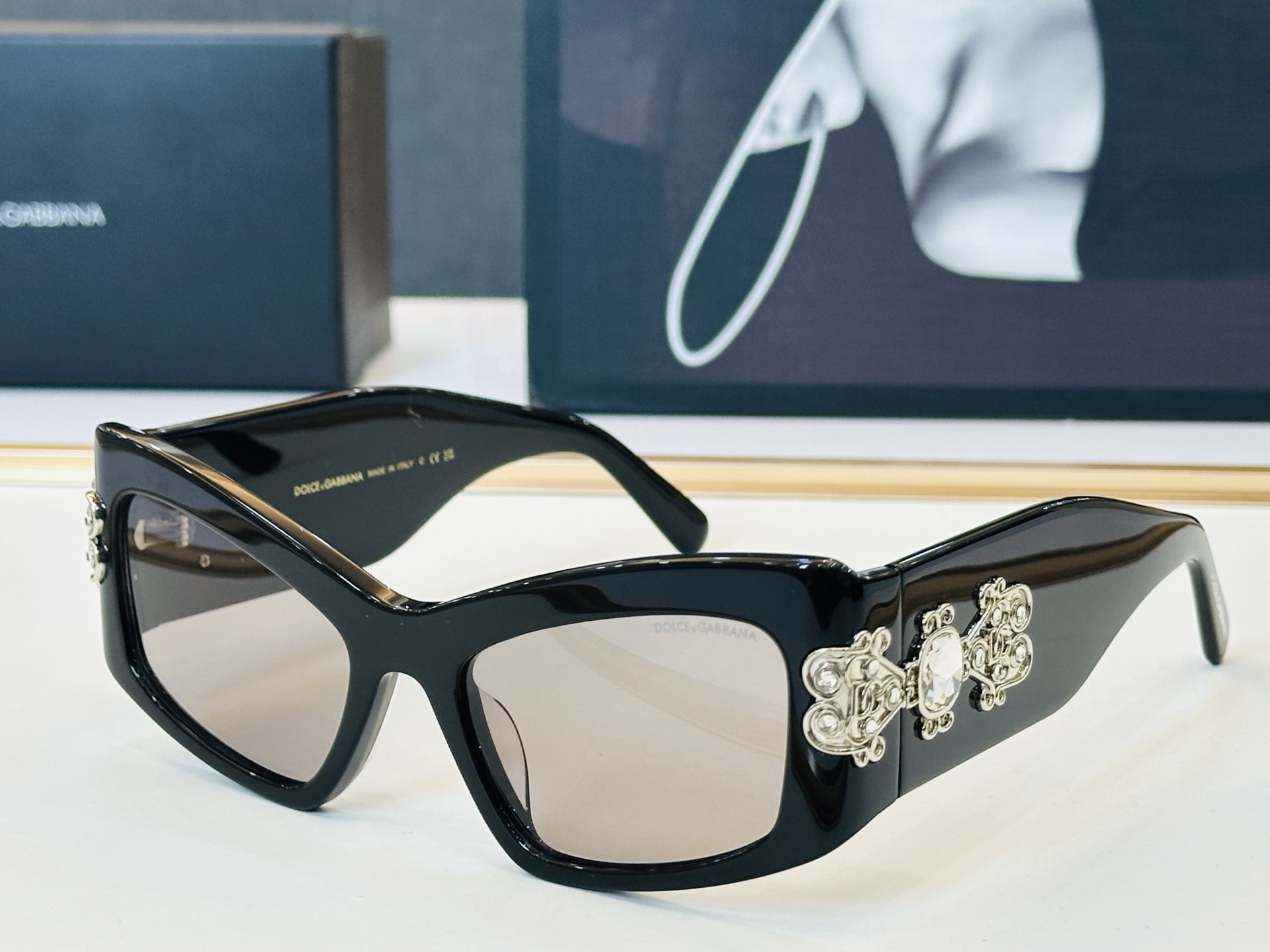NO:766931,Official website model DOLCE&GABBAN*DG4524 Size 55 mouth 20-142 novel and unique bm stunningly beautiful glasses sunglasses sunglasses, glasses, Dolce&Gabbana19860909官网款 DOLCE&GABBAN*DG4524 Size55口20-142 新颖独特bm美艳绝伦 眼镜墨镜太阳镜,眼镜,Dolce&Gabbana,glasses