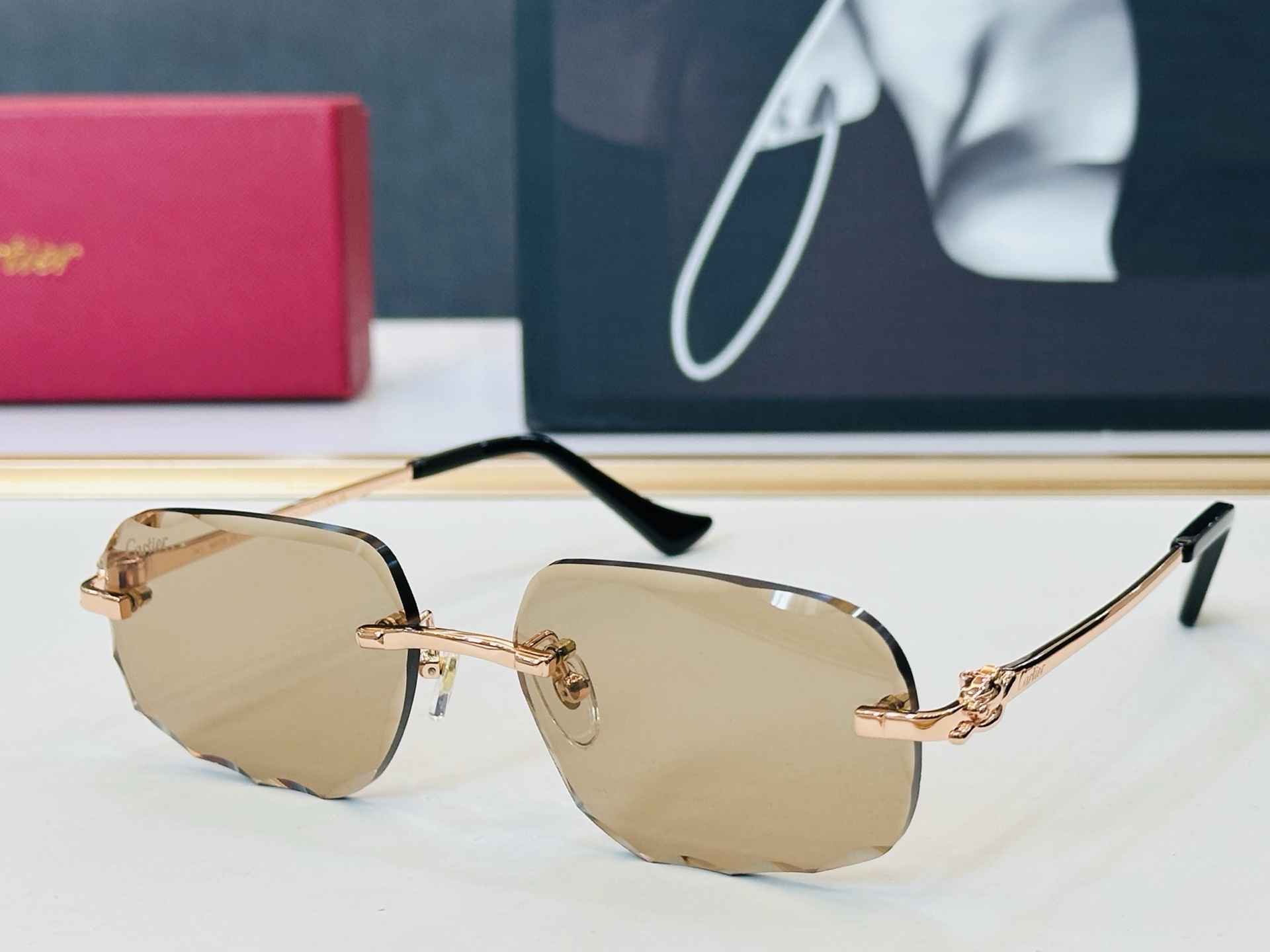 🆕 原版Cartie* 卡家 官网经典款 太阳镜 CT5804S Size：57口17-143  电镀工