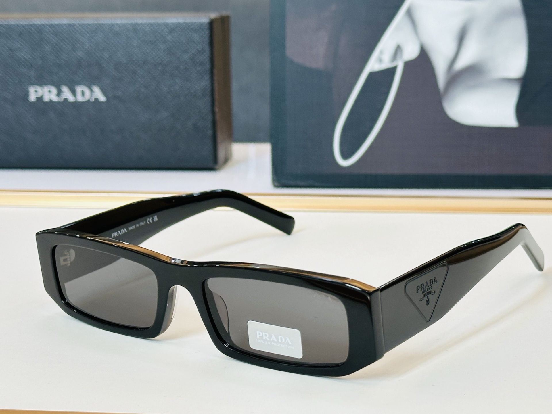 NO:767011,PRAD*Pujia PR D09S Size 51 mouth 21- The eyewear series is exquisitely made and highlights the unique personality. M’s latest hot model sunglasses, glasses, sunglasses, sunglasses, glasses, prada, prada19860909PRAD*普家 PR D09S Size51口21- 眼镜系列堪称精湛制作 彰显独特个性 M最新推出火爆款 太阳镜 眼镜墨镜太阳镜,眼镜,prada,prada,glasses