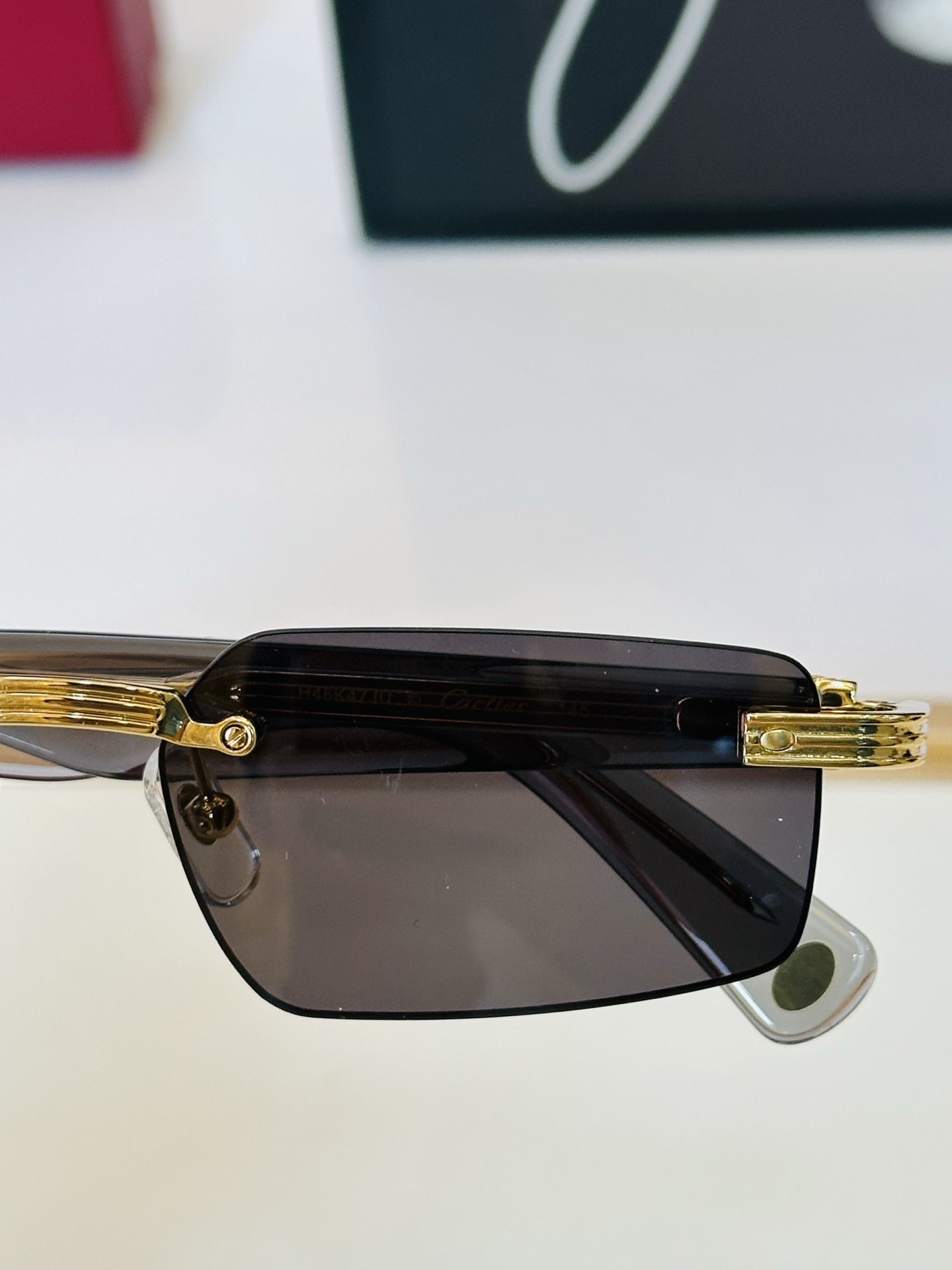 Cartie* 卡家 太阳镜 CT0537S Size：56口18-145  电镀工艺精湛气质十足！J男