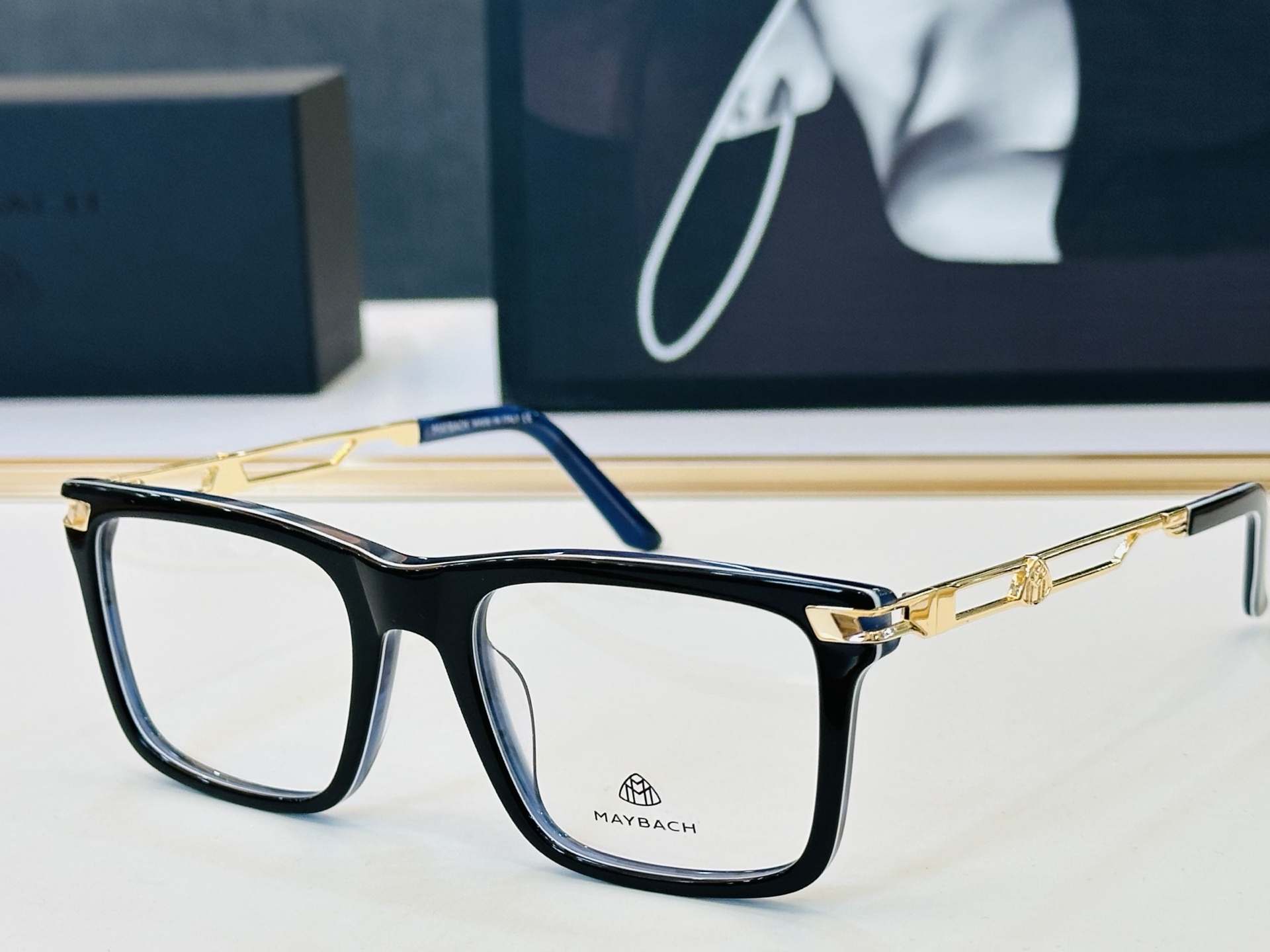 高品质 迈巴赫 🎉🎉做工精美💕💕MAYBAC*H Z22 Size：53口20-145 L质感十足👍