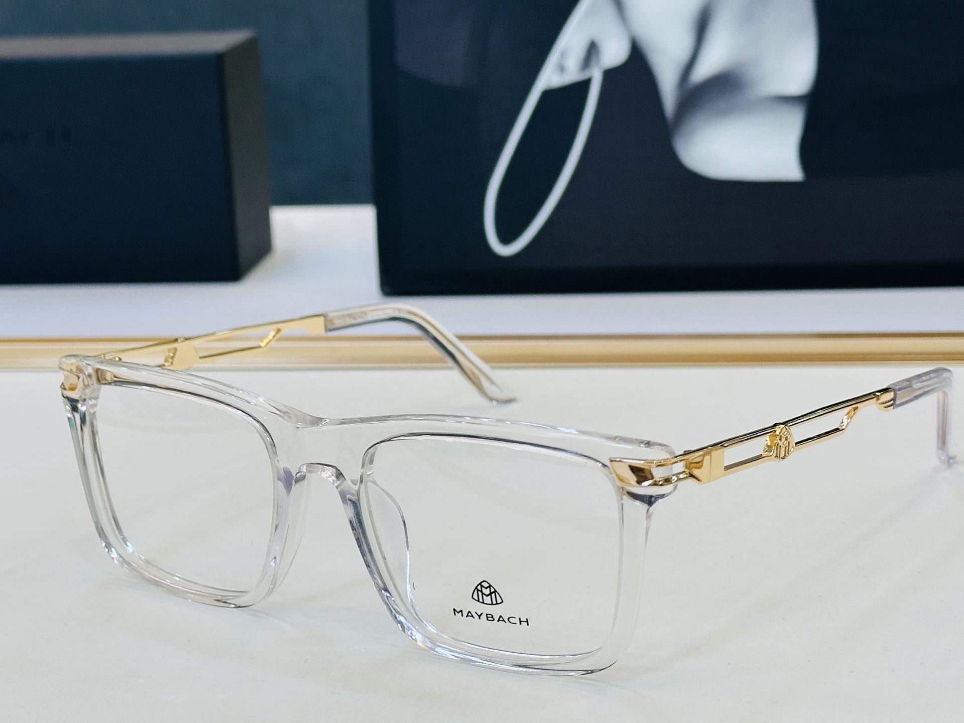 高品质 迈巴赫 🎉🎉做工精美💕💕MAYBAC*H Z22 Size：53口20-145 L质感十足👍