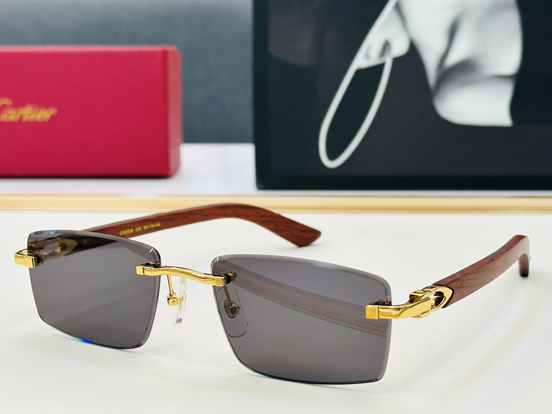 NO:767142,Cartie* Carjia sunglasses CT0582S Size 56 mouth 19 - Exquisite plating technology and full of temperament!  J Unisex glasses, sunglasses, sunglasses, glasses, cartier19860909Cartie* 卡家 太阳镜 CT0582S Size56口19- 电镀工艺精湛气质十足！J男女同款 眼镜墨镜太阳镜,眼镜,cartier,glasses