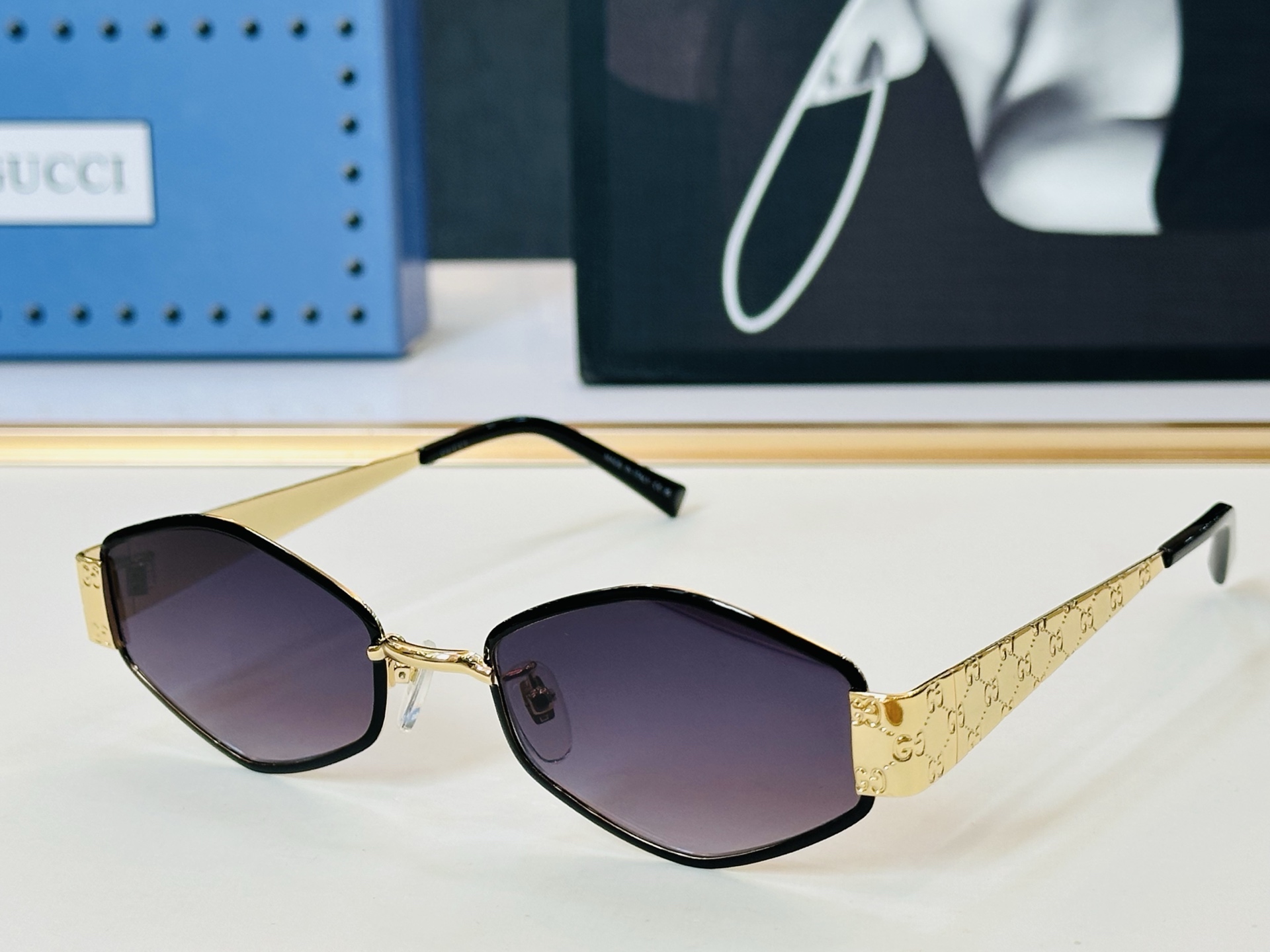 NO:767094,GUCC* Gujia GG2032K series Size 54 mouth 21-L Super quality sunglasses glasses sunglasses sunglasses, glasses, gucci, gucci19860909GUCC* 古家 GG2032K 系列 Size54口21- L 超绝品质 太阳镜 眼镜墨镜太阳镜,眼镜,gucci,gucci,glasses