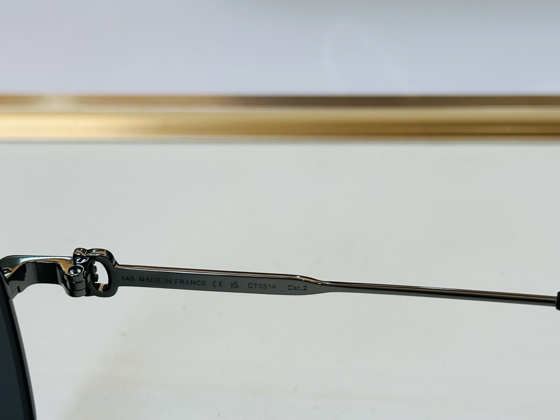 Cartie* 卡家 太阳镜 CT0314 Size：57口18-145 电镀工艺精湛气质十足！A男女同