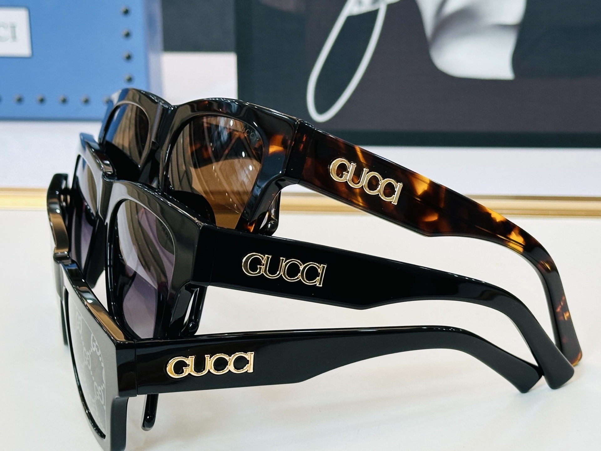 GUCC* 古家 GG1835S 🐝🐝系列 Size：52口18-145 🍁🍁 C超绝品质 。