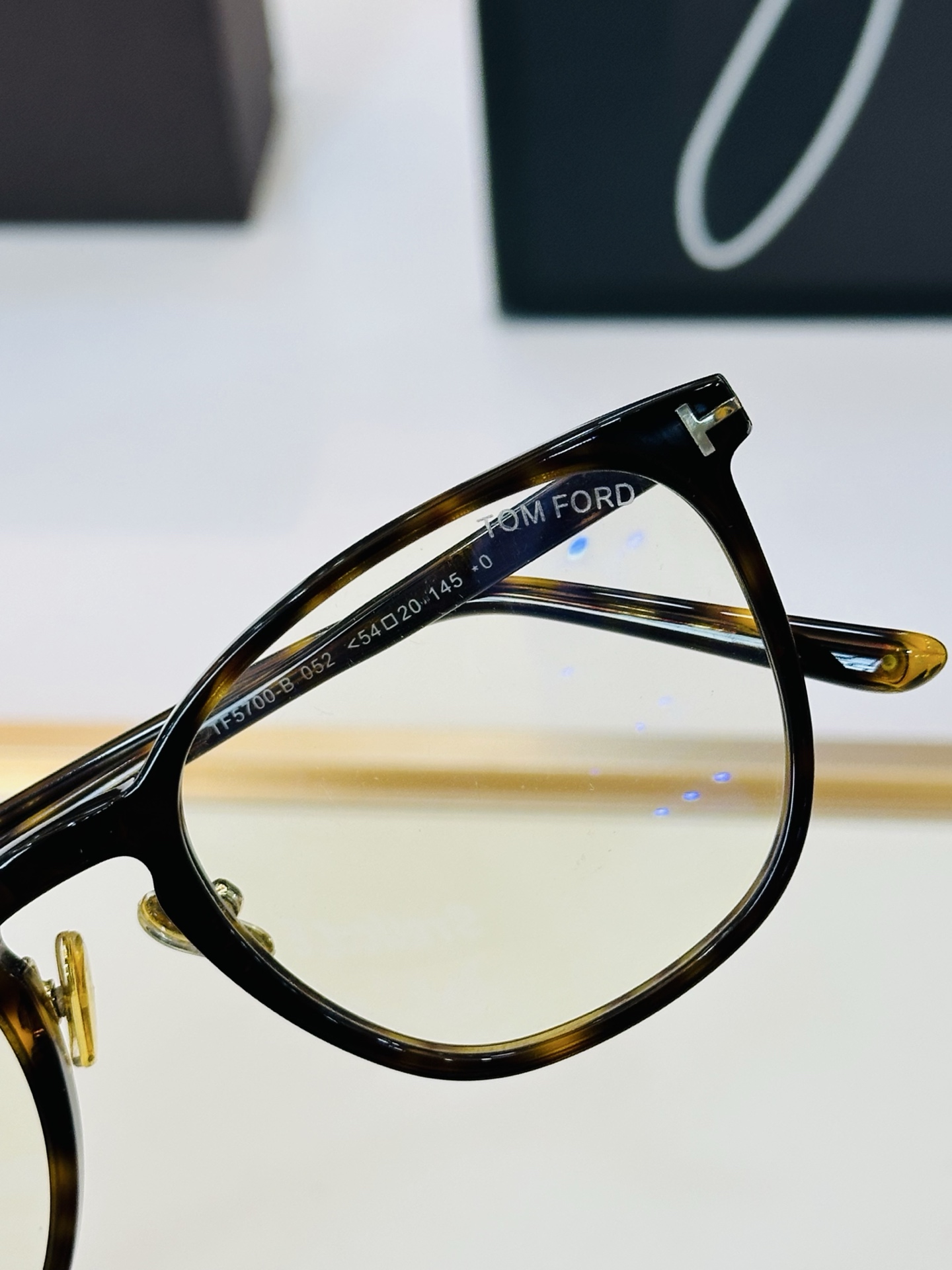 🆕款 TOM FORD🏇汤姆家 MODEL:FT5700 size：54口20-145 🈷️😍时尚潮流 