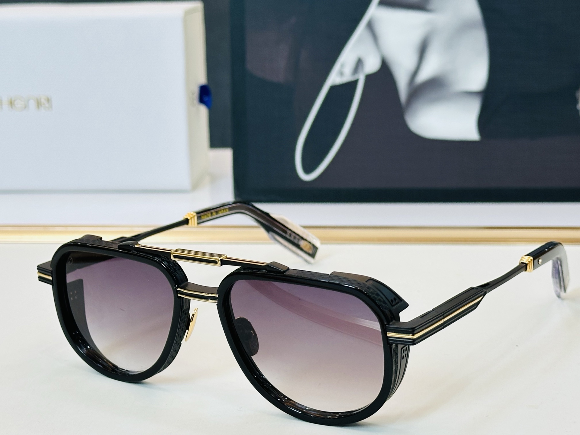 qj THENRIMODEL:NEVERA SIZE:54口19-148 配盒