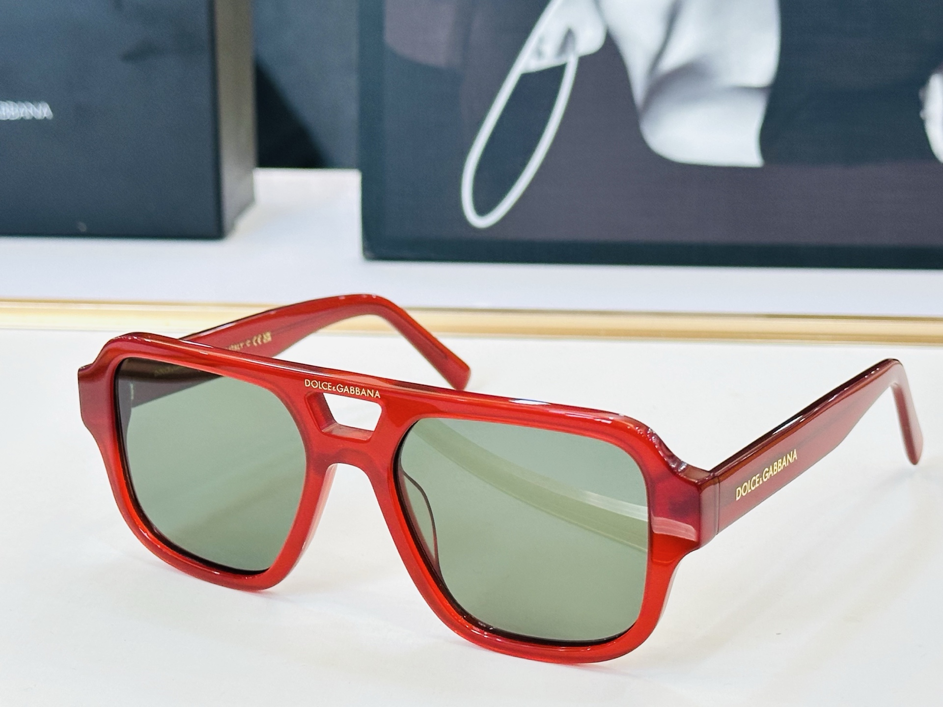 🆕 官网款 🔺DOLCE&GABBAN*🔻DG4003 Size：54口19-143 新颖独特🔝🔝K美艳