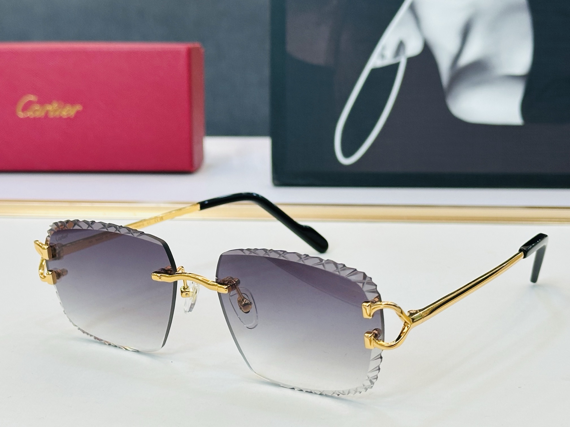 NO:768579,Original Cartie* Kajia official website classic sunglasses CT02031 Size 58 mouth 17-145 Big brand brand with exquisite electroplating technology X looks full of elegance when worn!  glasses, sunglasses, sunglasses, glasses, cartier19860909原版Cartie* 卡家 官网经典款 太阳镜 CT02031 Size58口17-145 电镀工艺精湛大牌品 X戴起来气质十足！ 眼镜墨镜太阳镜,眼镜,cartier,glasses