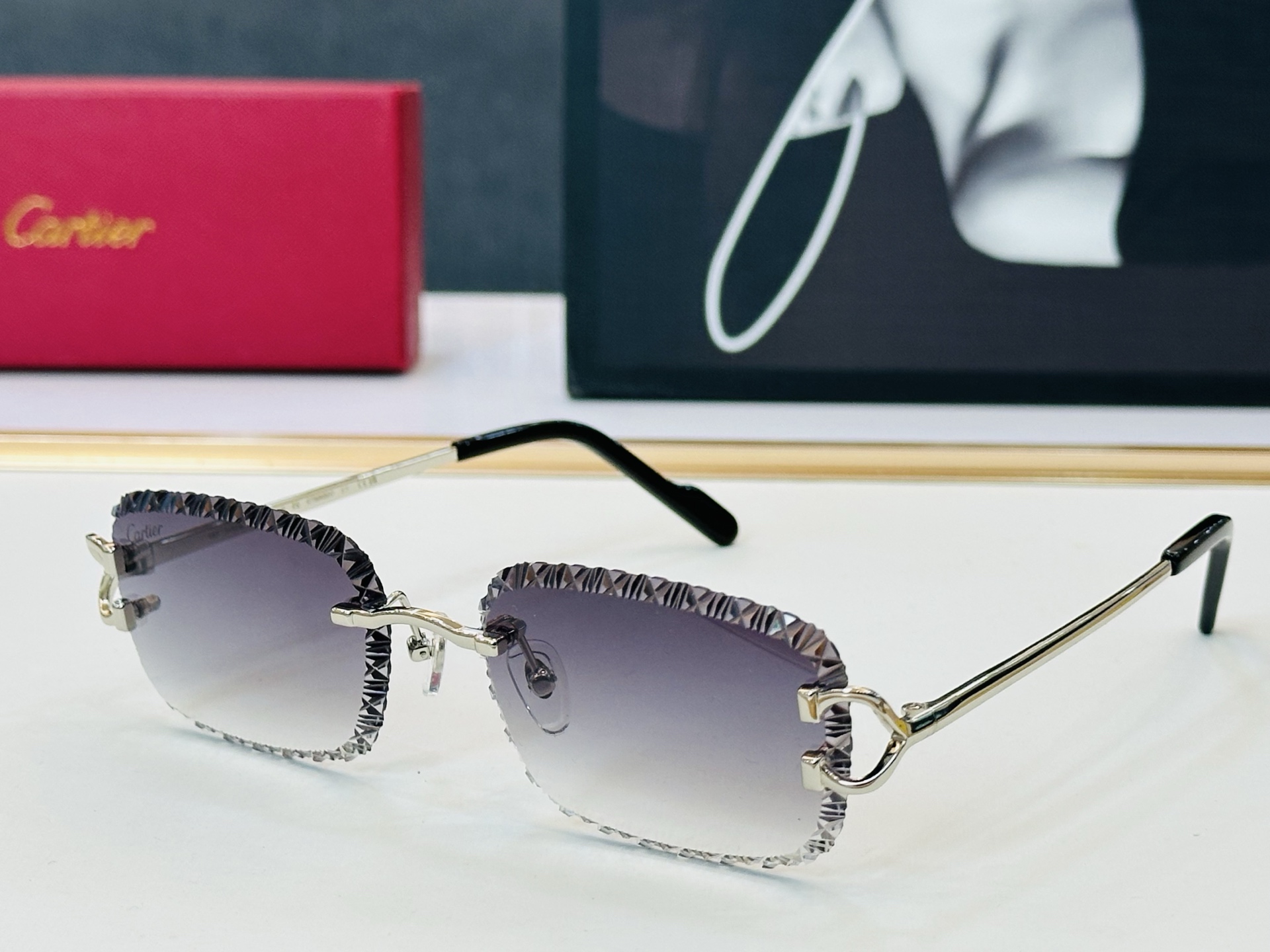 NO:768584,Original Cartie* Kajia official website classic sunglasses CT02032 Size 58 mouth 17-145 Big brand brand with exquisite electroplating craftsmanship X looks full of elegance when worn!  glasses, sunglasses, sunglasses, glasses, cartier19860909原版Cartie* 卡家 官网经典款 太阳镜 CT02032 Size58口17-145 电镀工艺精湛大牌品 X戴起来气质十足！ 眼镜墨镜太阳镜,眼镜,cartier,glasses