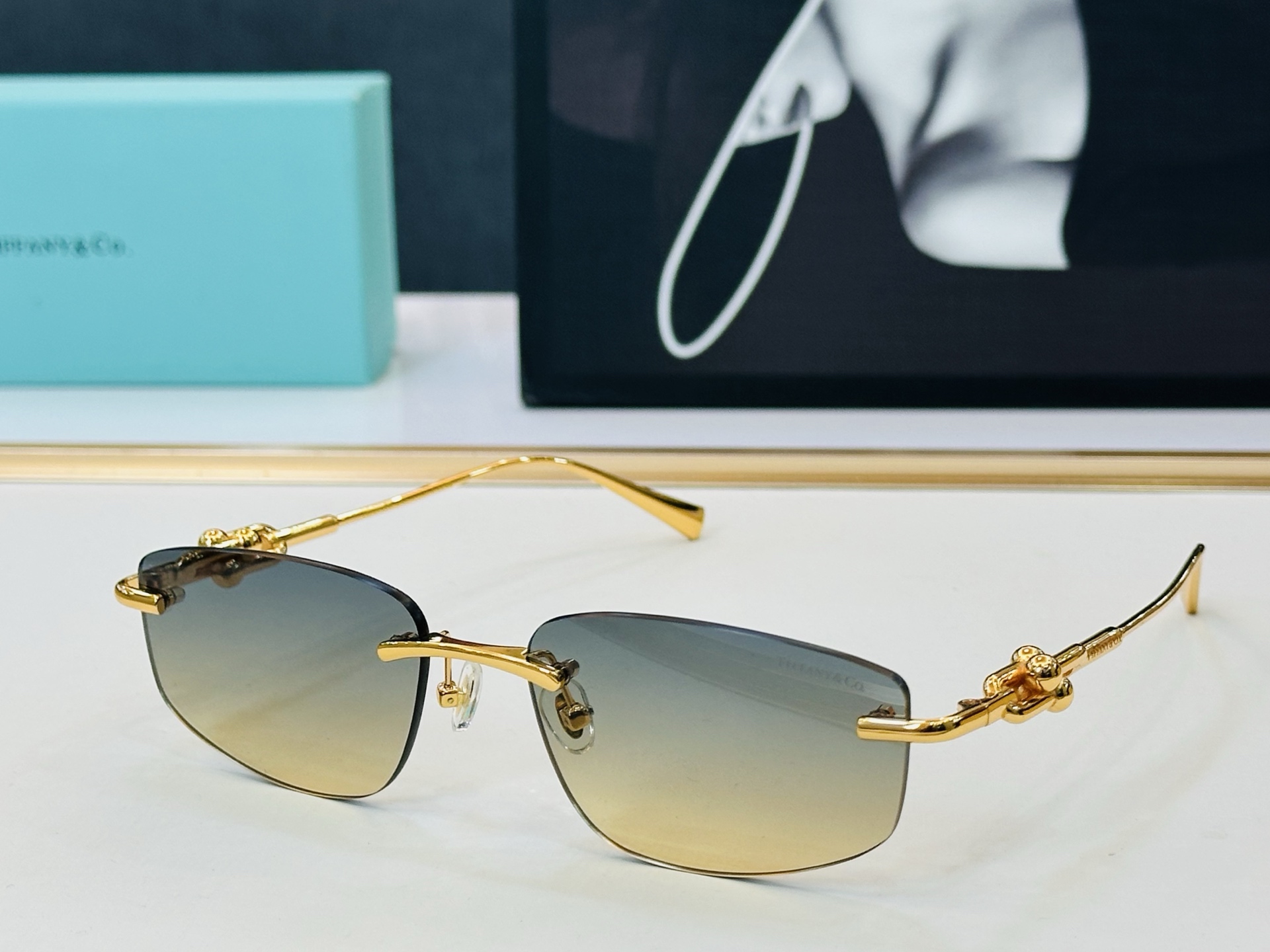 蒂芙家 Tiffany & CO. TF2042L Size：58口18-145 时尚太阳镜架 👍X多色