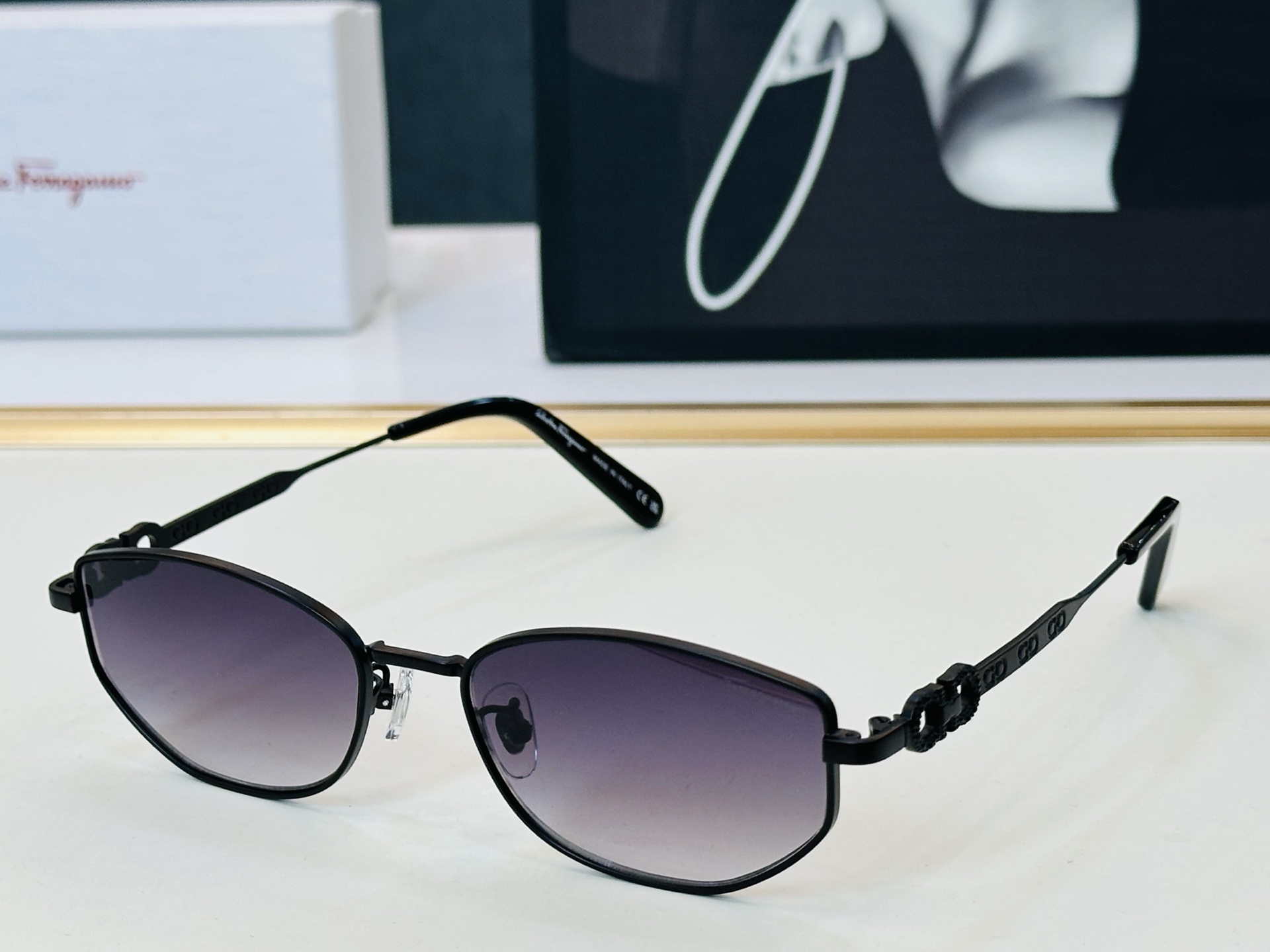 NO:768627,Phila's new design SF3052 Size 53 mouth 19-145 leisurely Each pair is carefully made Z very unique Glasses, sunglasses, sunglasses, glasses19860909菲拉家 全新设计 SF3052 Size53口19-145悠闲 每付都精心制作 Z非常独特 眼镜墨镜太阳镜,眼镜,glasses