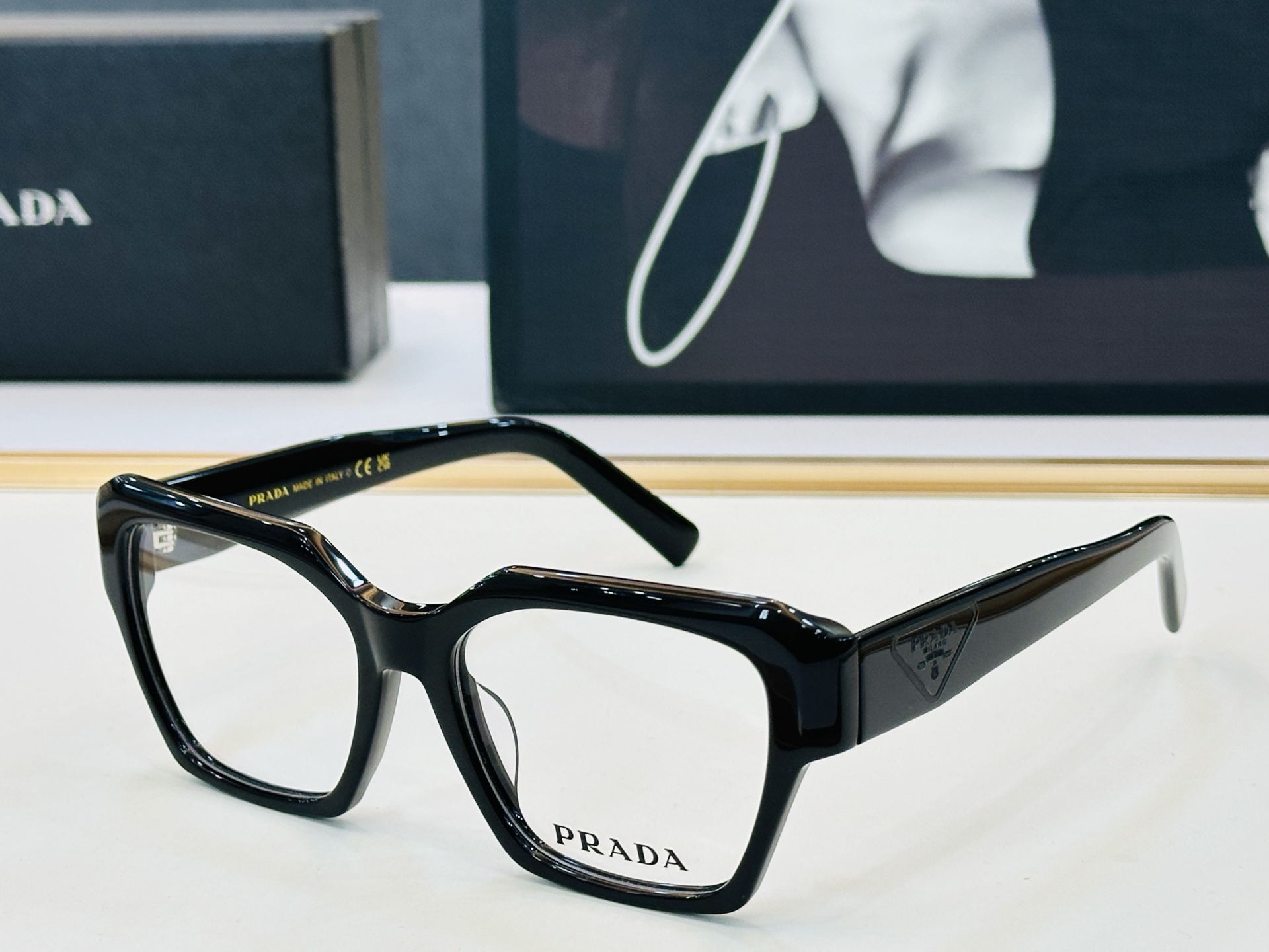 NO:768622,PRAD*Pujia PR D11VDSize54 mouth 17-145 glasses series is exquisitely made, the latest popular model J light fitting frame glasses sunglasses sunglasses, glasses, prada, prada19860909PRAD*普家 PR D11VDSize54口17-145眼镜系列堪称精湛制作 最新推出火爆款 J配光架 眼镜墨镜太阳镜,眼镜,prada,prada,glasses