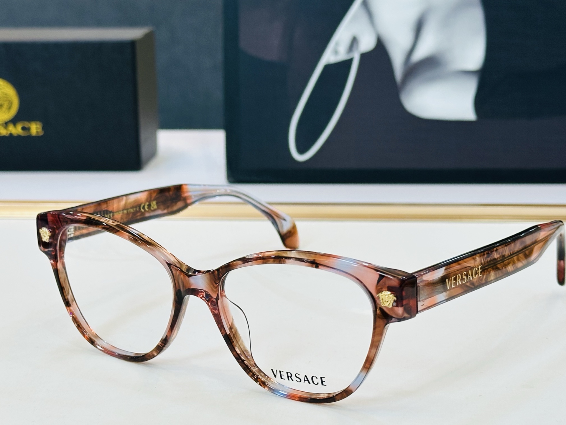 🎉🎉范思家 VERSACE✨✨✨MODEL：VE3393U Size：54口17-145 ✨J有范