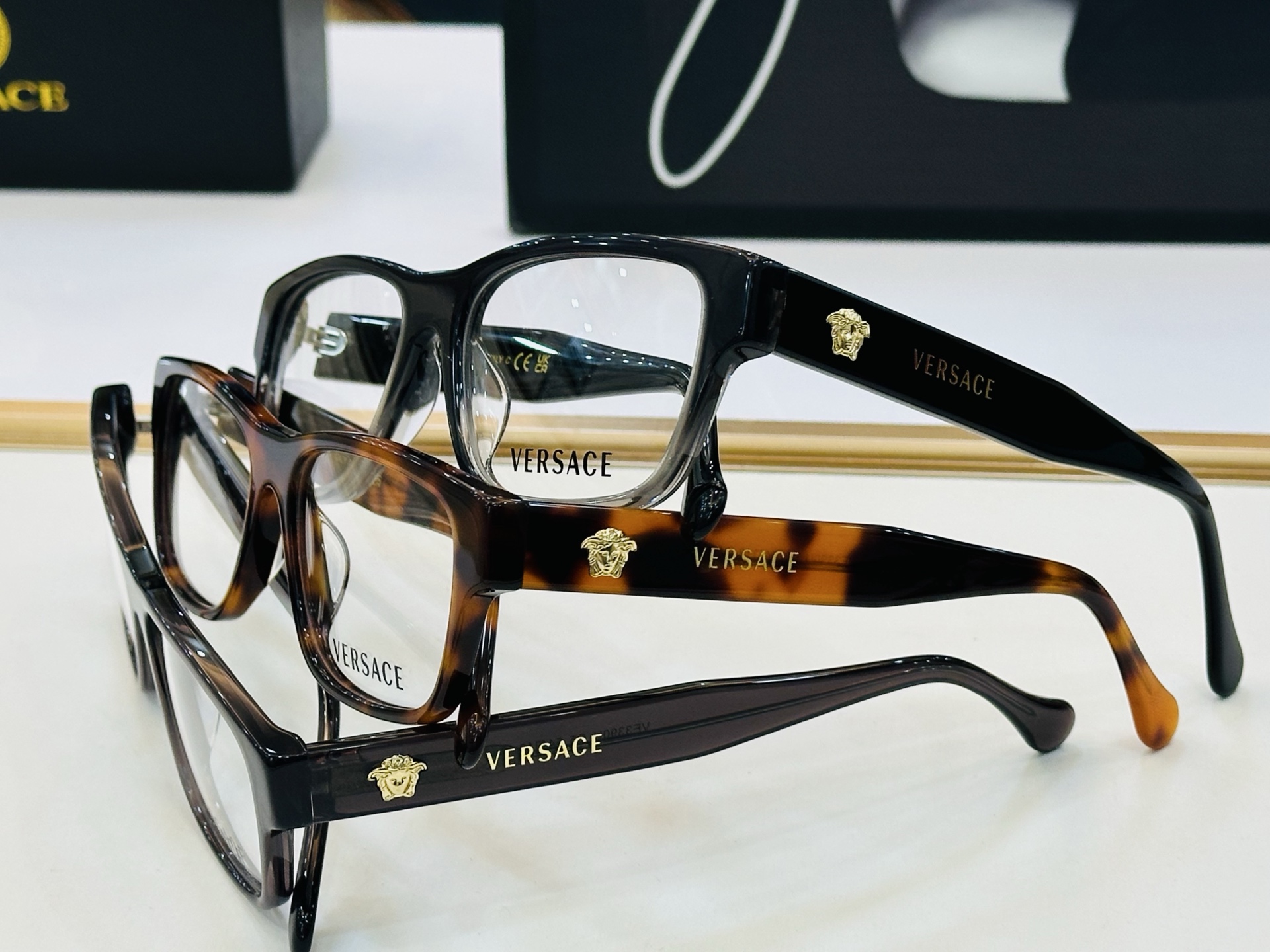🎉🎉范思家 VERSACE✨✨✨MODEL：VE3390U Size：54口18-145 ✨J有范