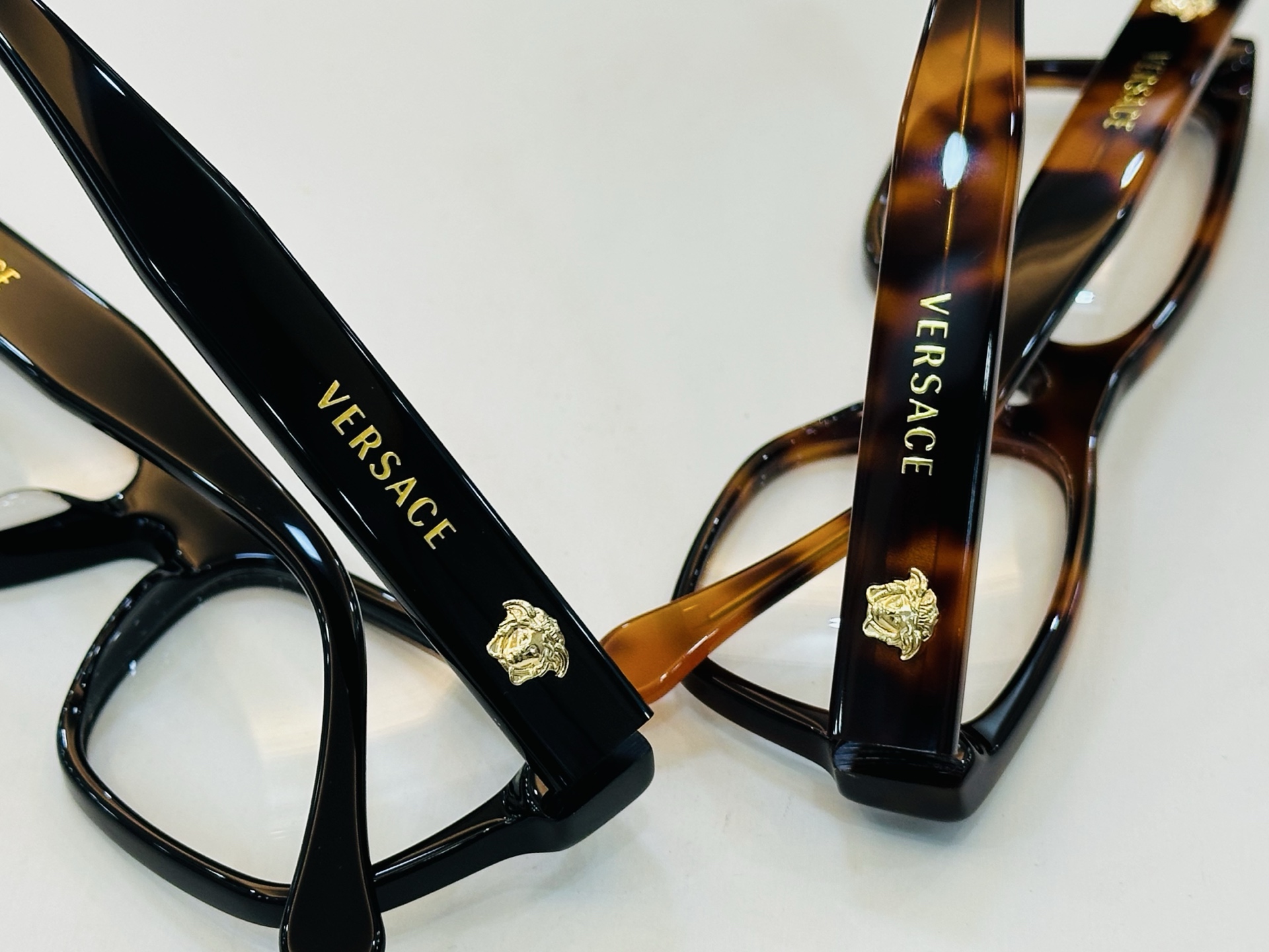 🎉🎉范思家 VERSACE✨✨✨MODEL：VE3390U Size：54口18-145 ✨J有范
