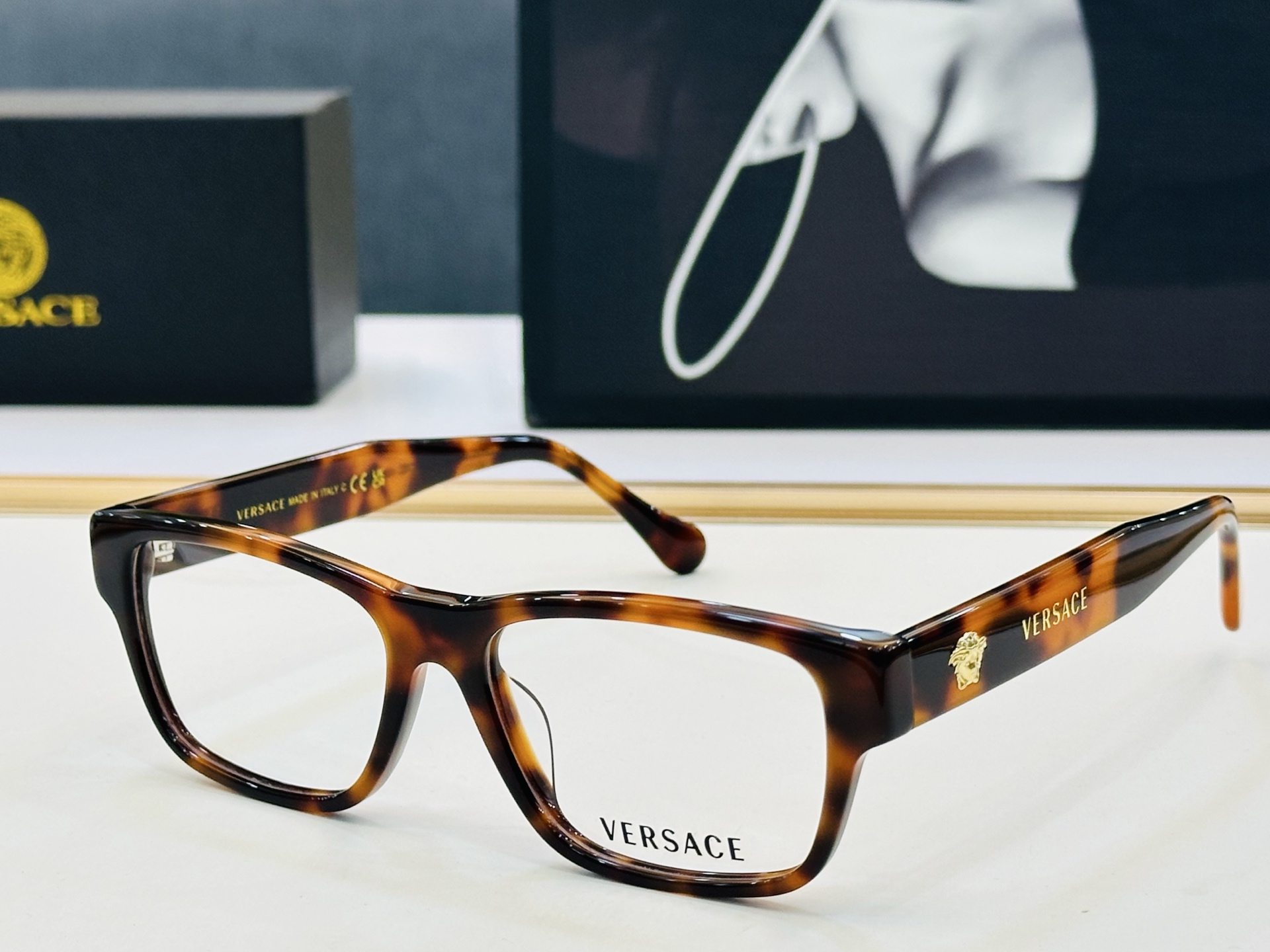 🎉🎉范思家 VERSACE✨✨✨MODEL：VE3390U Size：54口18-145 ✨J有范