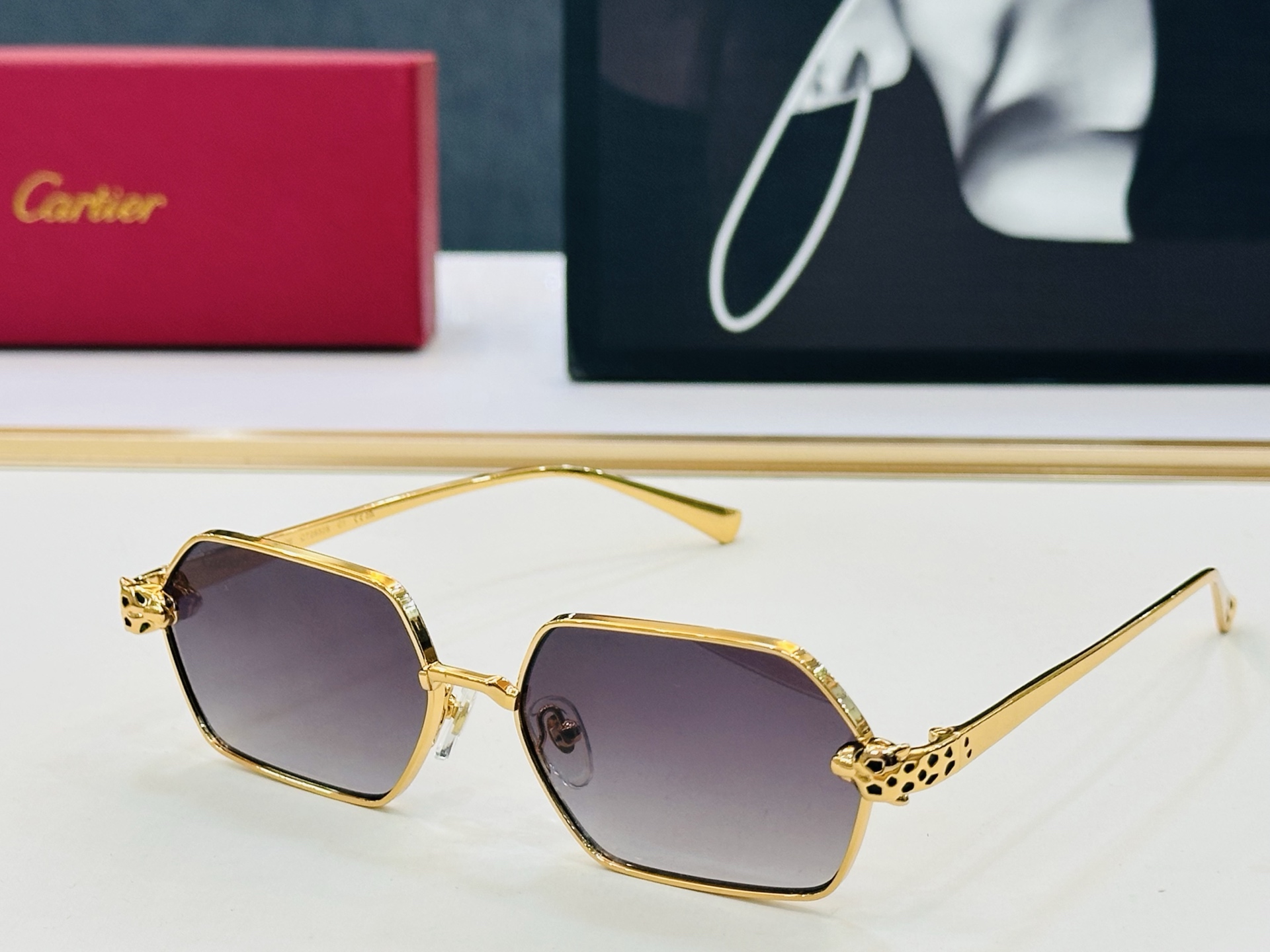 NO:768666,New Cartier model: CT0932S Size 55 mouth 15-143 High quality Brand iconic L driving sunglasses glasses sunglasses sunglasses, glasses, cartier19860909新款 Cartier 卡家 MODEL: CT0932S Size55口15-143 高品质 品牌标志性极强 L开车墨镜 眼镜墨镜太阳镜,眼镜,cartier,glasses