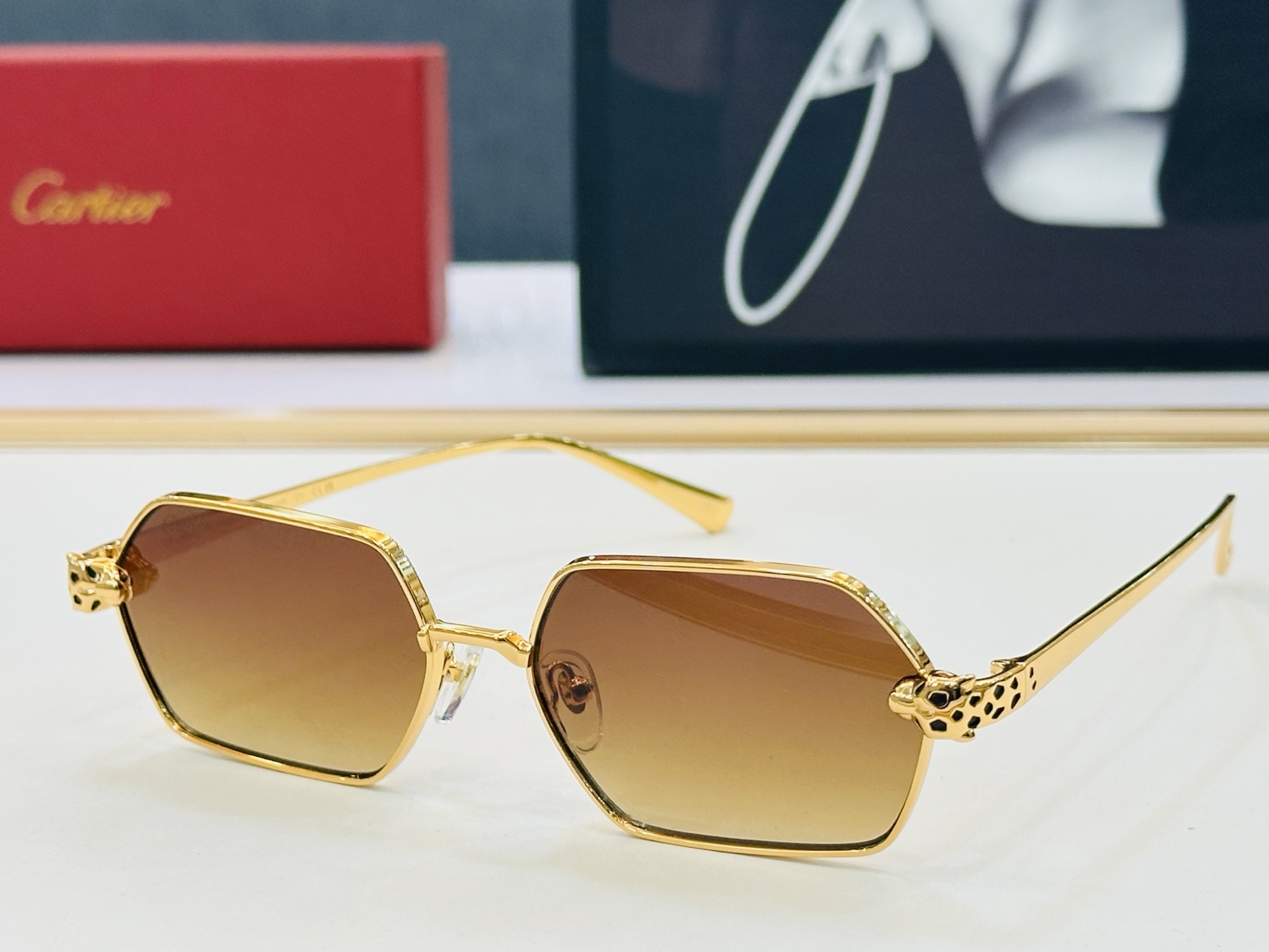 新款 Cartier 卡家 MODEL: CT0932S Size：55口15-143 高品质 品牌标志