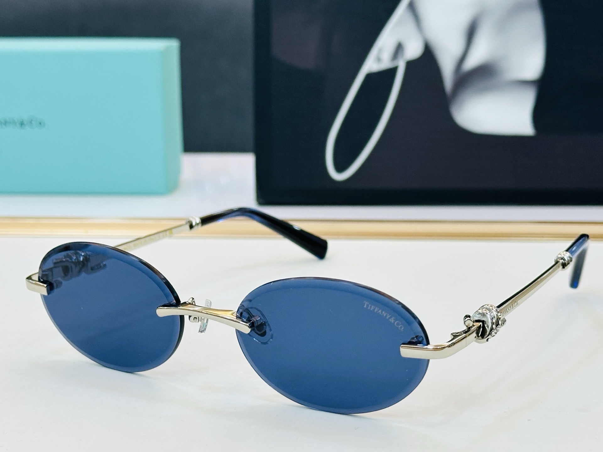 蒂芙家 Tiffany & CO. TF2022B Size：57口18-145 时尚太阳镜架 👍b多色