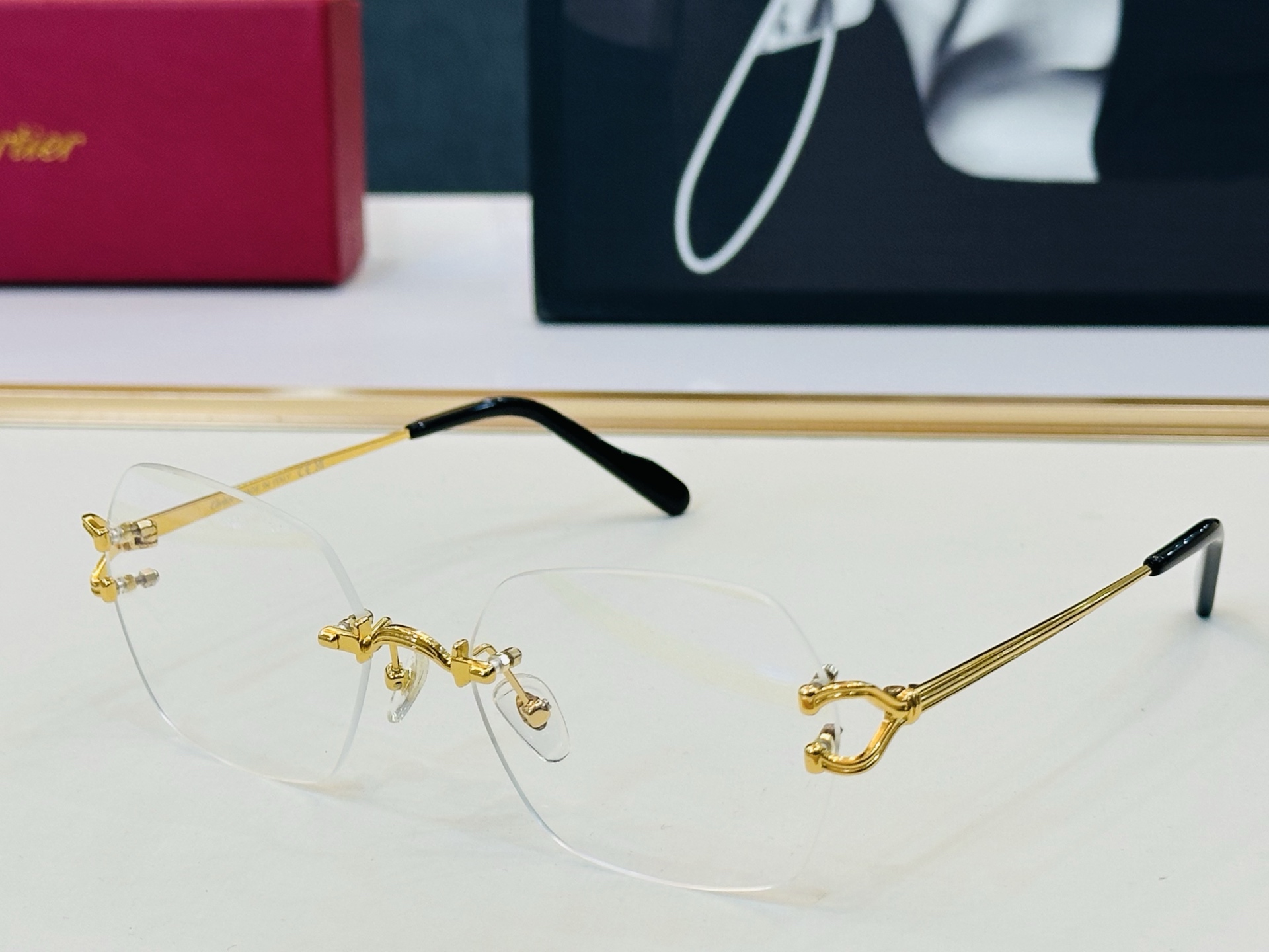 Cartier-卡家 🎁CT0564 Size：54口19-140 不挑脸型 简约大气 时尚休闲👌👃C配