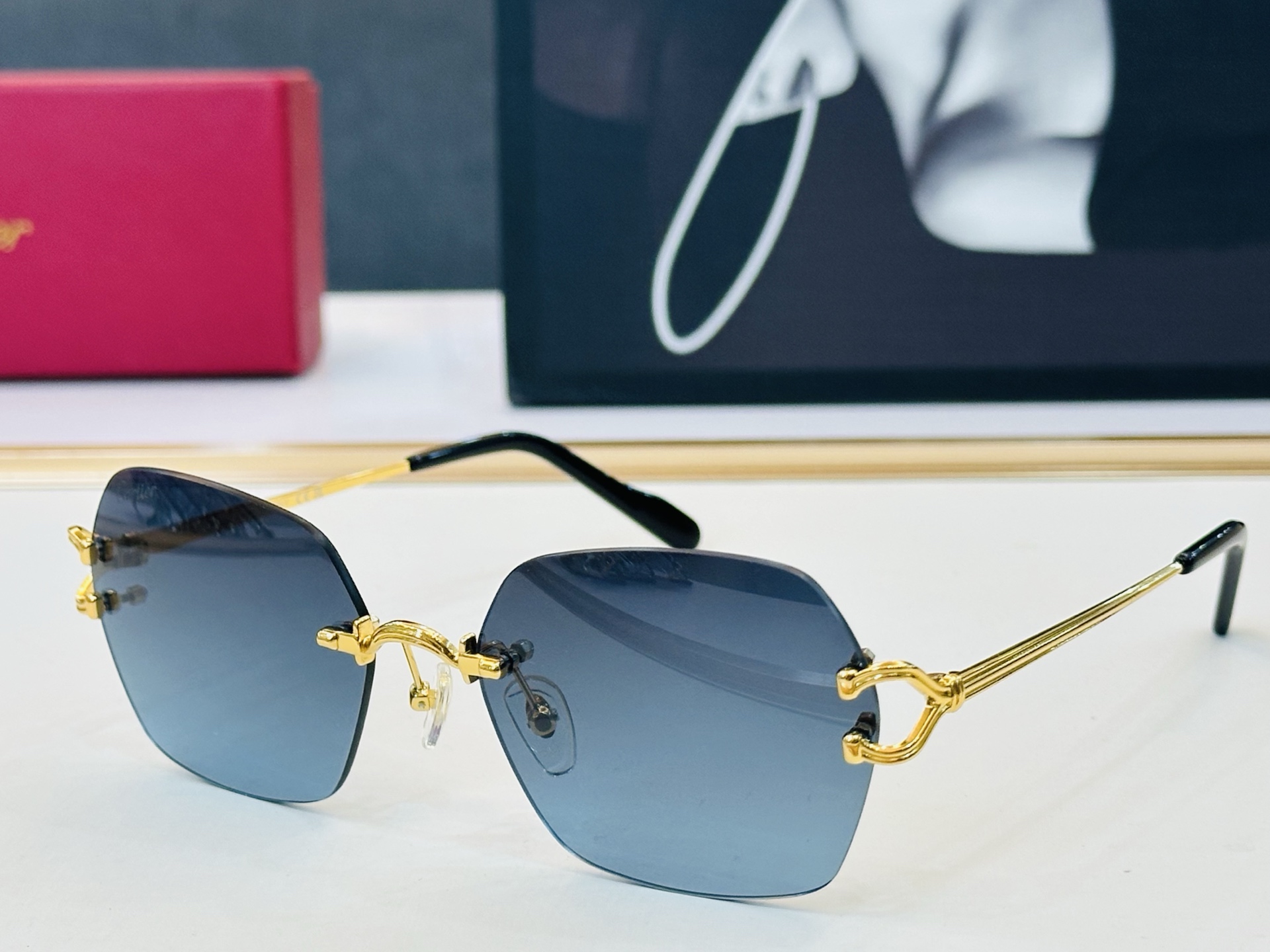 Cartier-卡家 🎁CT0564 Size：54口19-140 不挑脸型 简约大气 C时尚休闲👌👃